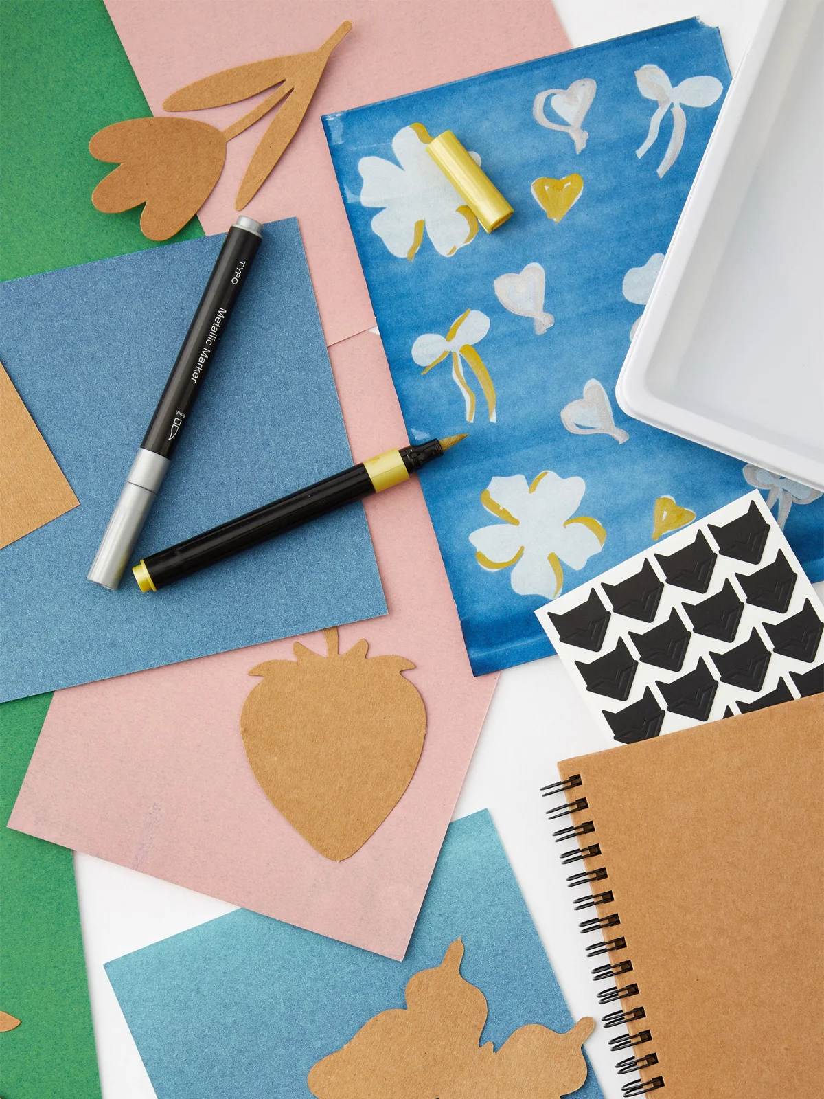 TYPO Tập A4 Vẽ Nghệ Thuật - Artist Gift Set