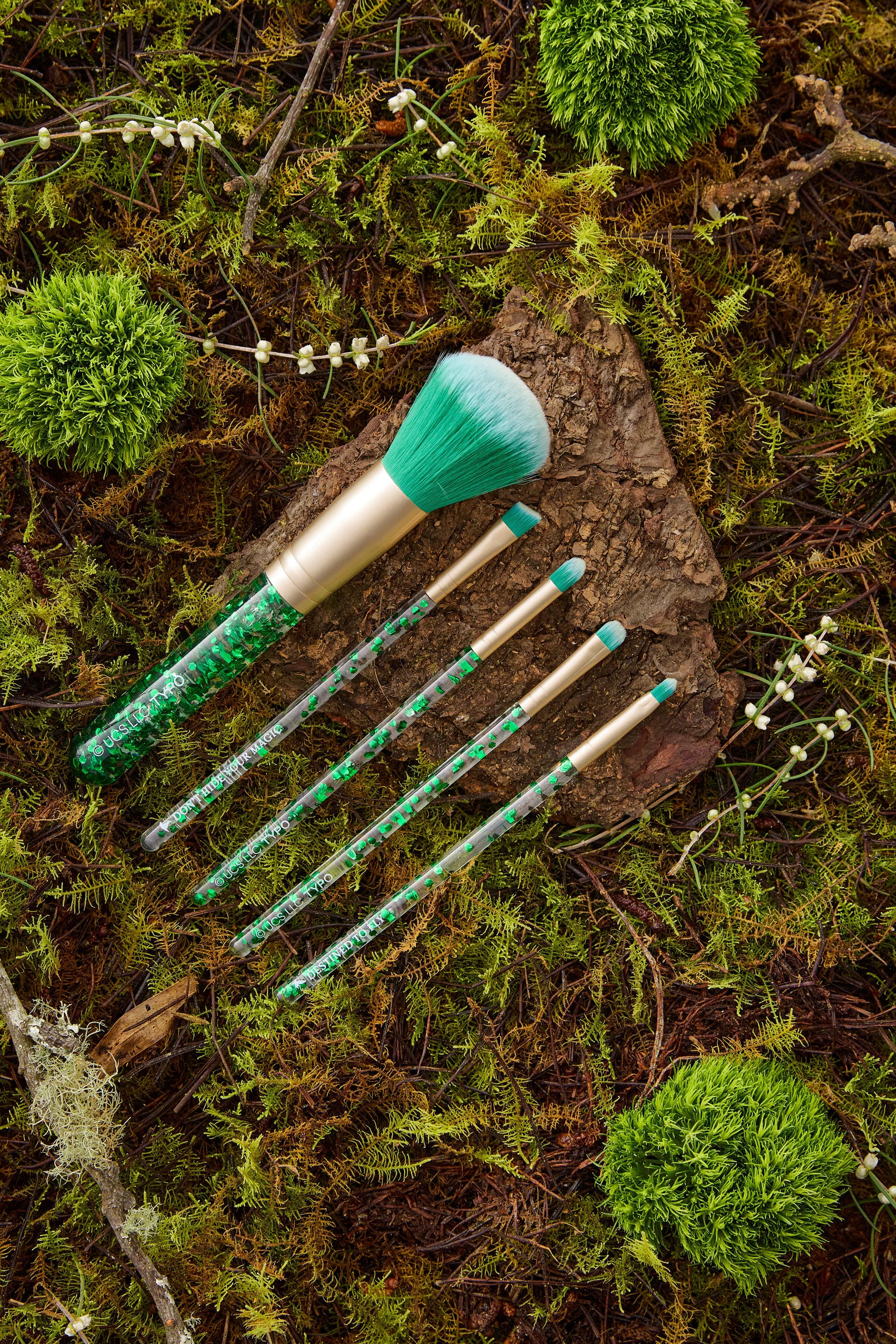 TYPO Bộ Cọ Trang Điểm 5 Món - Collab Make-Up Brush 5Pc Set