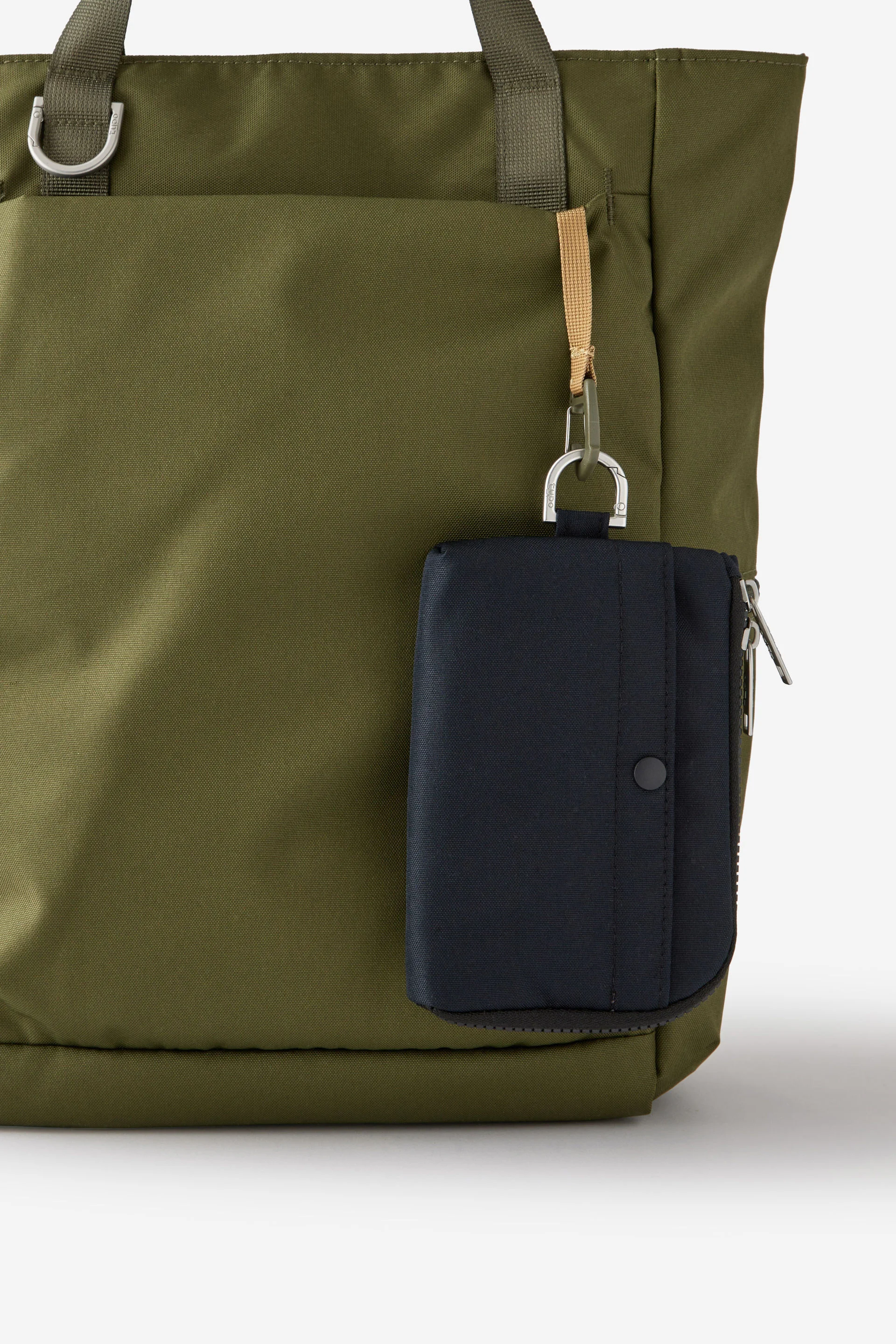 TYPO Ví Đựng Phụ Kiện - Mode Zip Pocket
