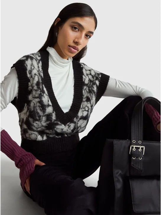UNITED COLORS OF BENETTON Áo Len Không Tay Nữ Women Sweater