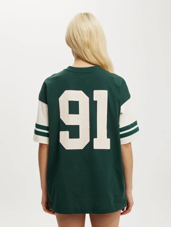 COTTON ON Áo Thun Ngắn Tay Nữ-V Neck Oversized Sporty Graphi