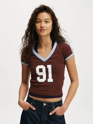 COTTON ON Áo Thun Có Họa Tiết Nữ-V Neck Retro Baby Graphic Tee