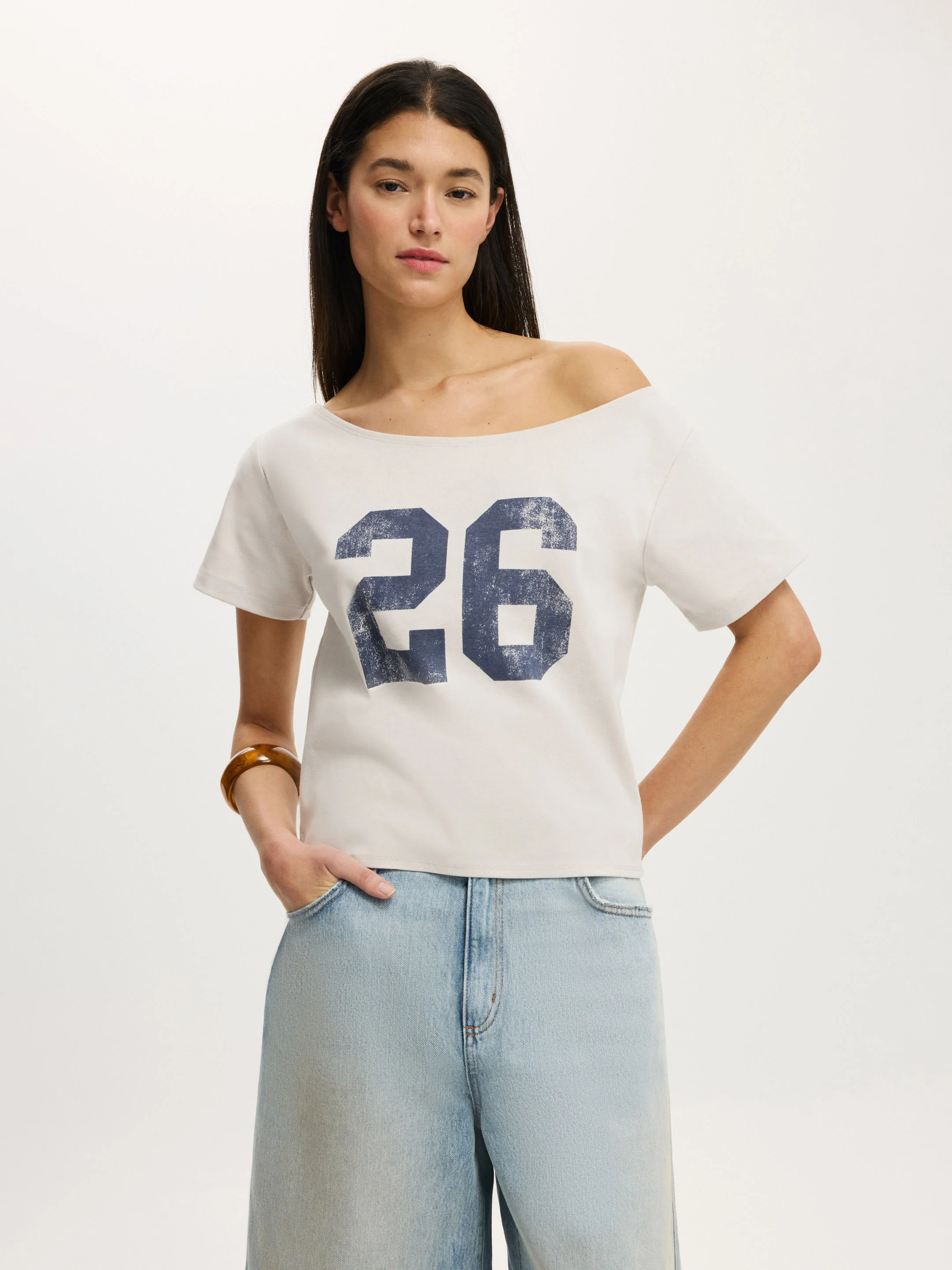 COTTON ON Áo Thun Kiểu Lệch Vai-The Sporty Off Shoulder Graphic Tee
