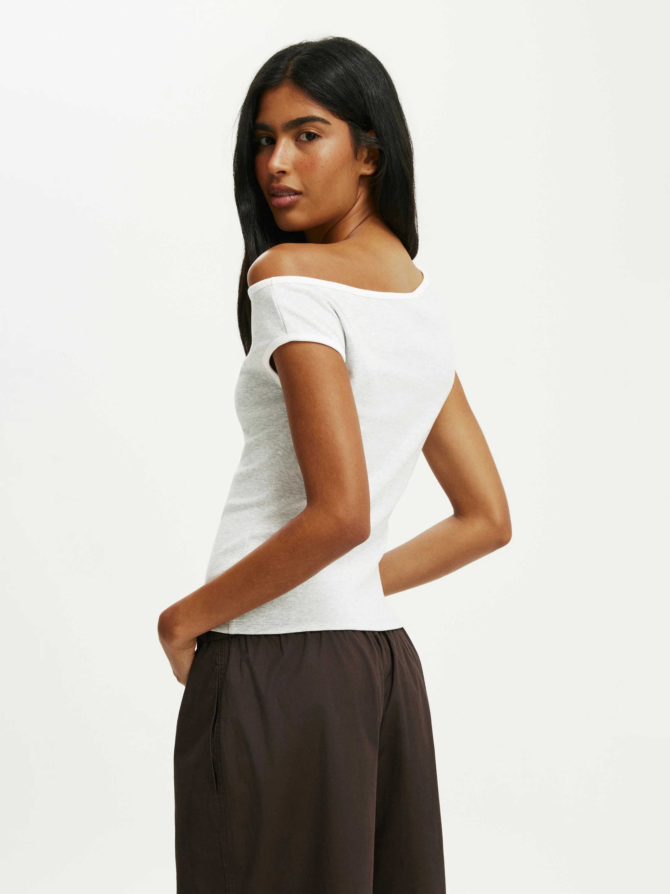 COTTON ON Áo Thun Lệch Vai Nữ-Off Shoulder Graphic Tee