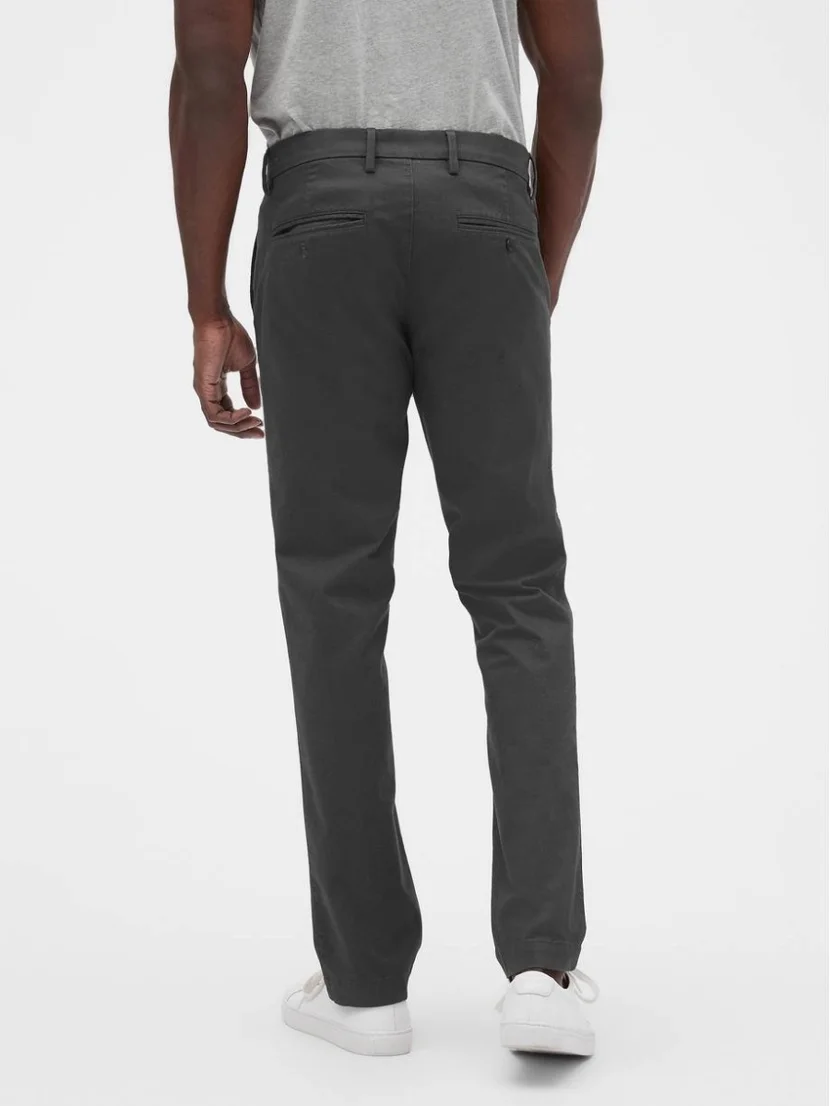 GAP Quần Vải Dài Nam - Essential Khaki Slim Fit