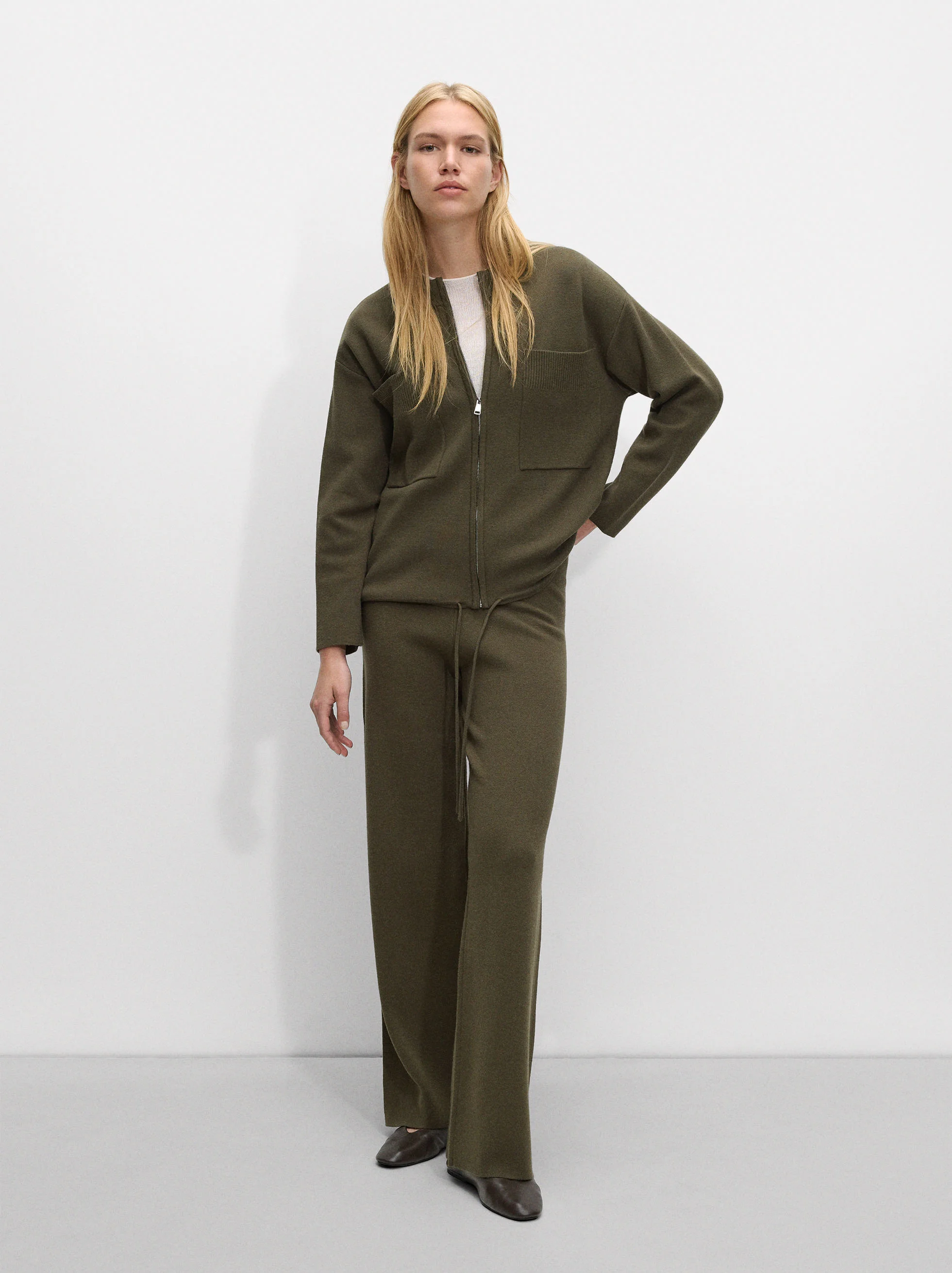 PARFOIS Áo Cardigan T1 Essentials