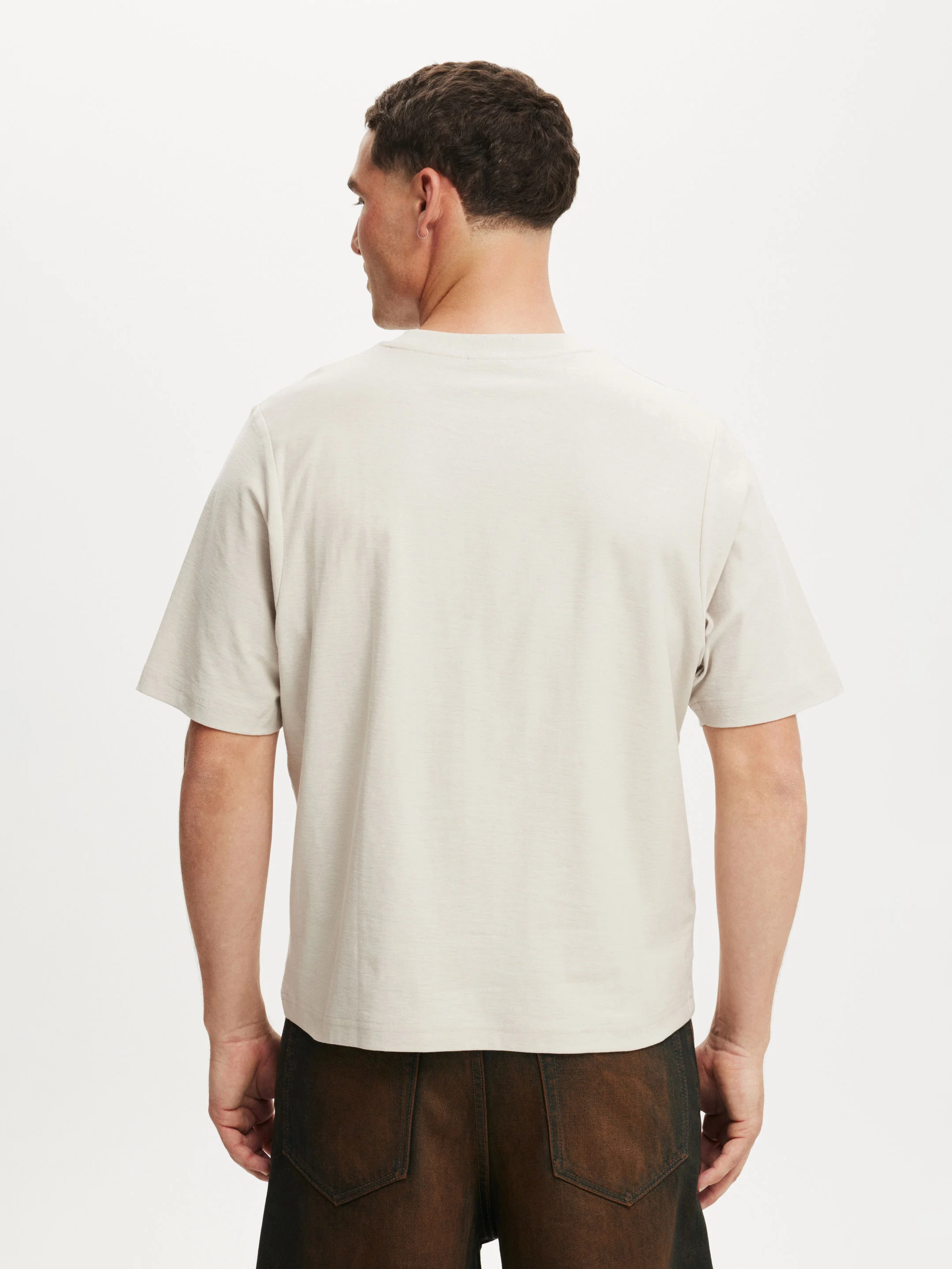 COTTON ON Áo Thun Có Họa Tiết Nam-Cropped Fit Graphic T-Shirt
