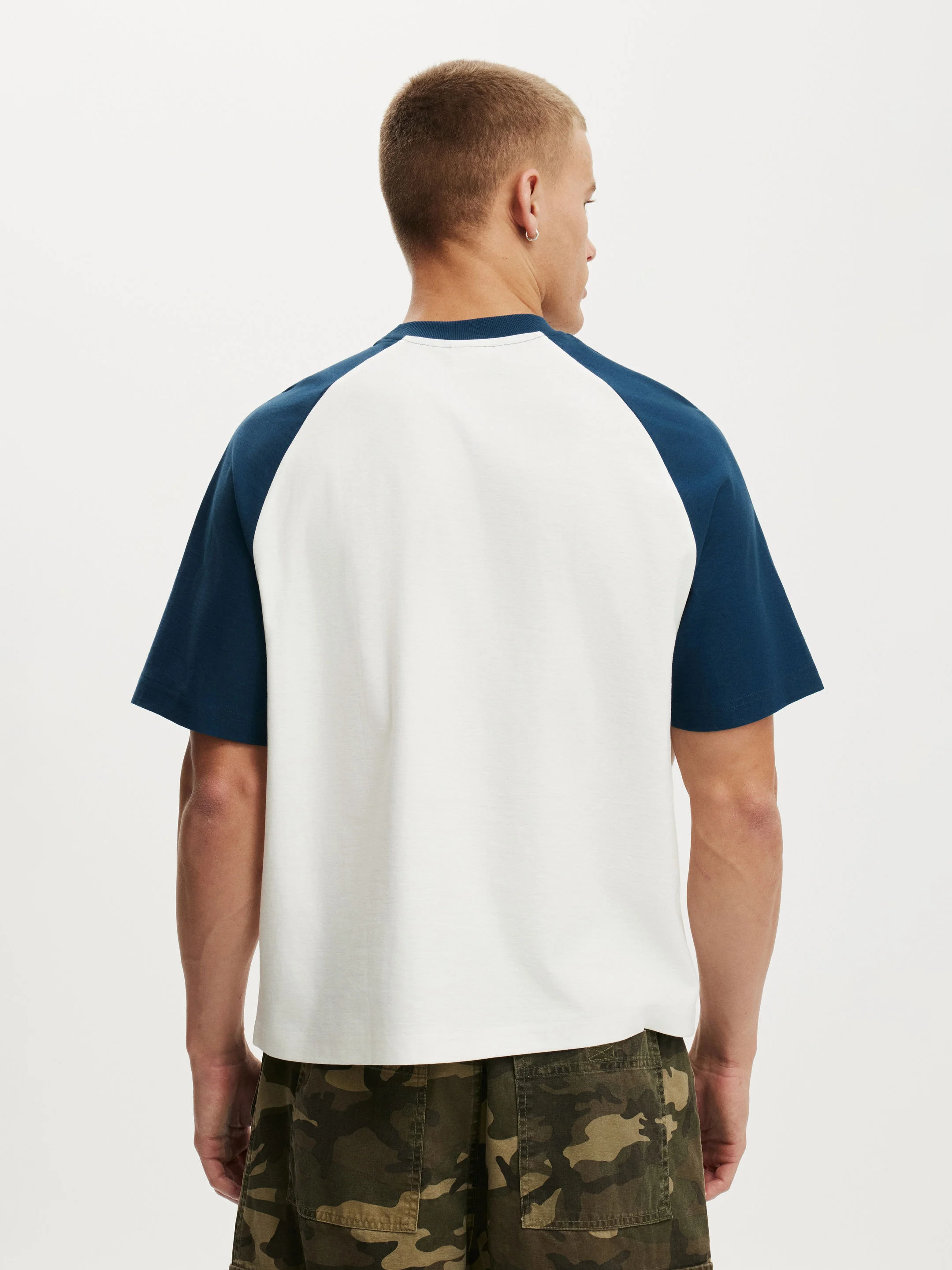 COTTON ON Áo Thun Có Họa Tiết Nam-Cropped Fit Graphic T-Shirt