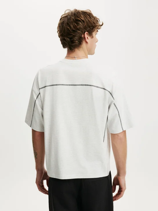 COTTON ON Áo Thun Có Hoạ Tiết Nam - Cropped Fit Graphic T-Shirt