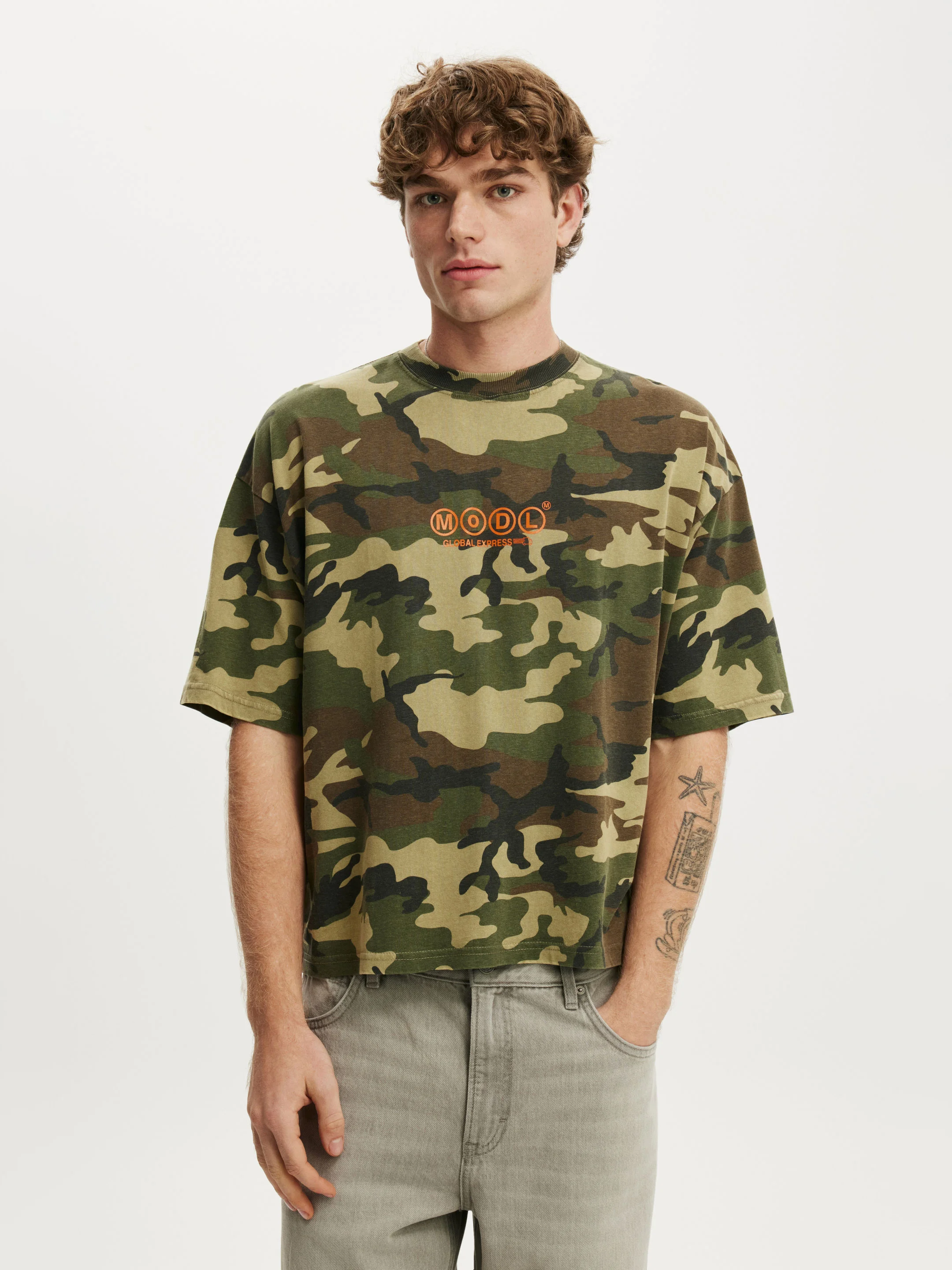 CAMO / EXPRESS