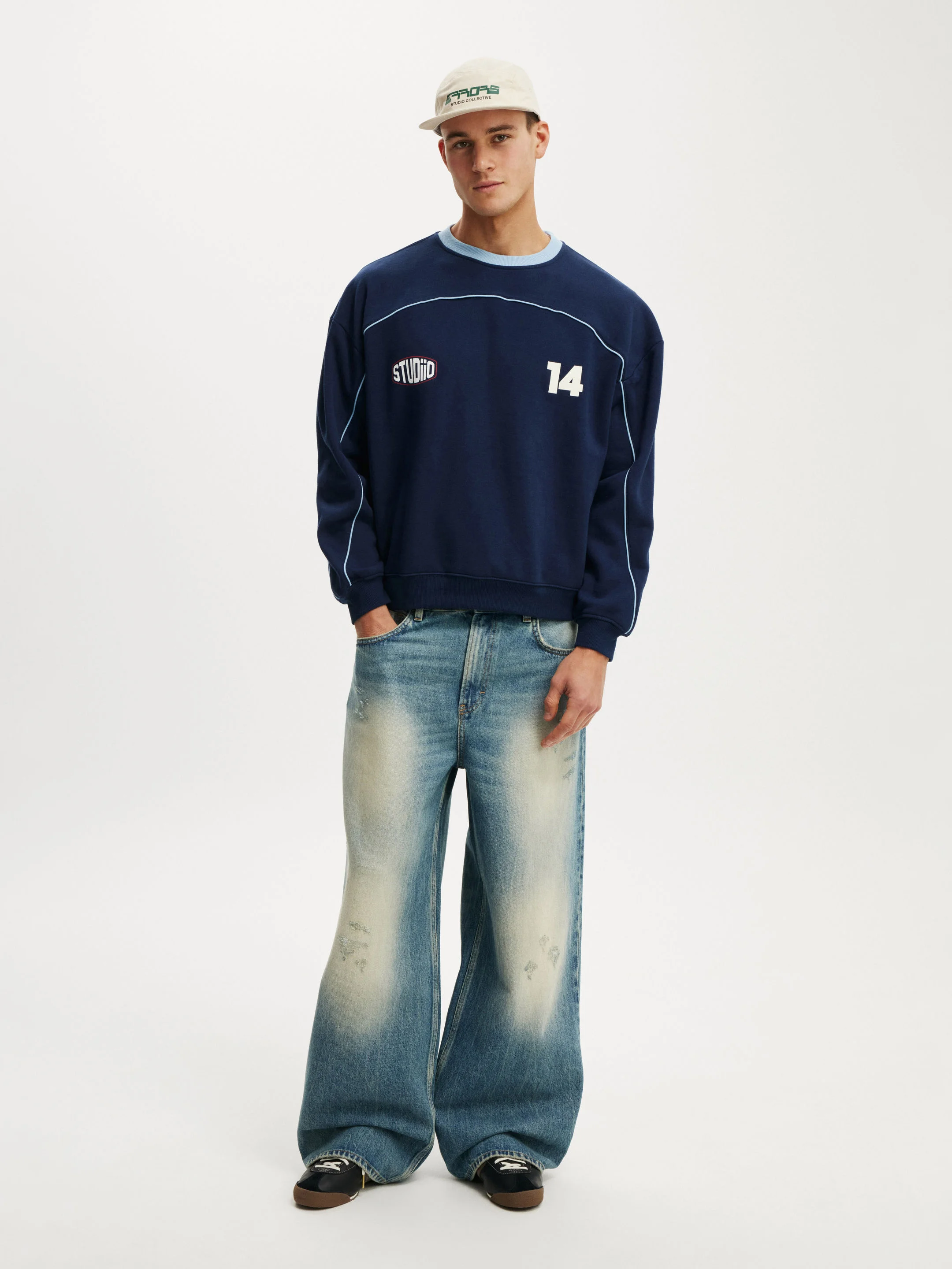 COTTON ON Áo Chui Đầu Dài Tay Nam - Box Fit Graphic Crew Sweater