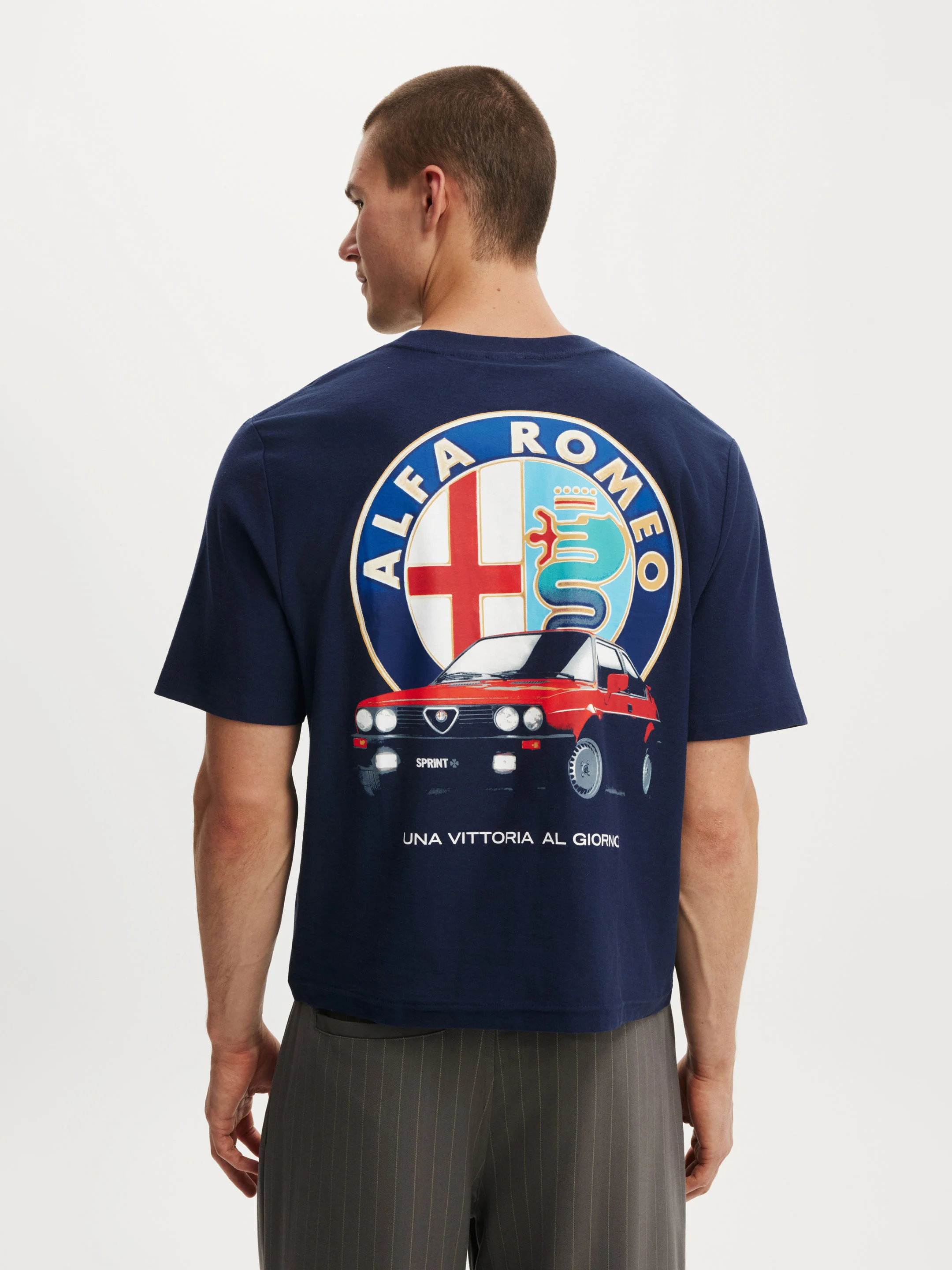COTTON ON Áo Thun Có Họa Tiết Nam - Cropped Fit Alfa Romeo T-Shirt