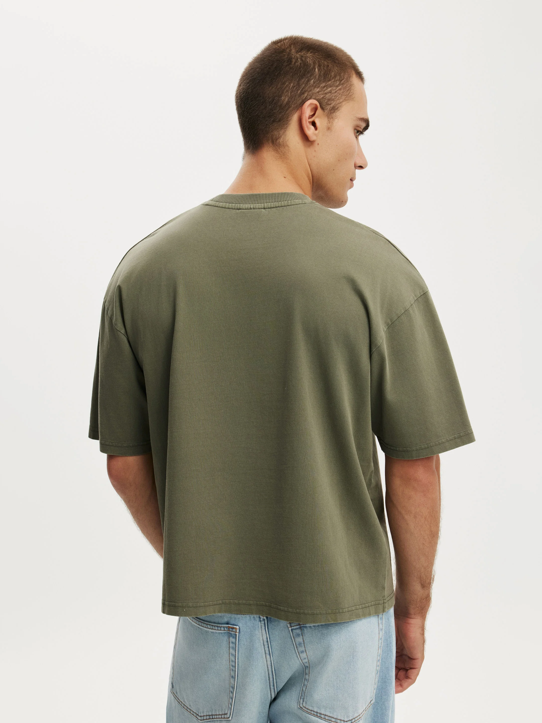 COTTON ON Áo Thun Có Họa Tiết Nam-Cropped Fit Music T-Shirt