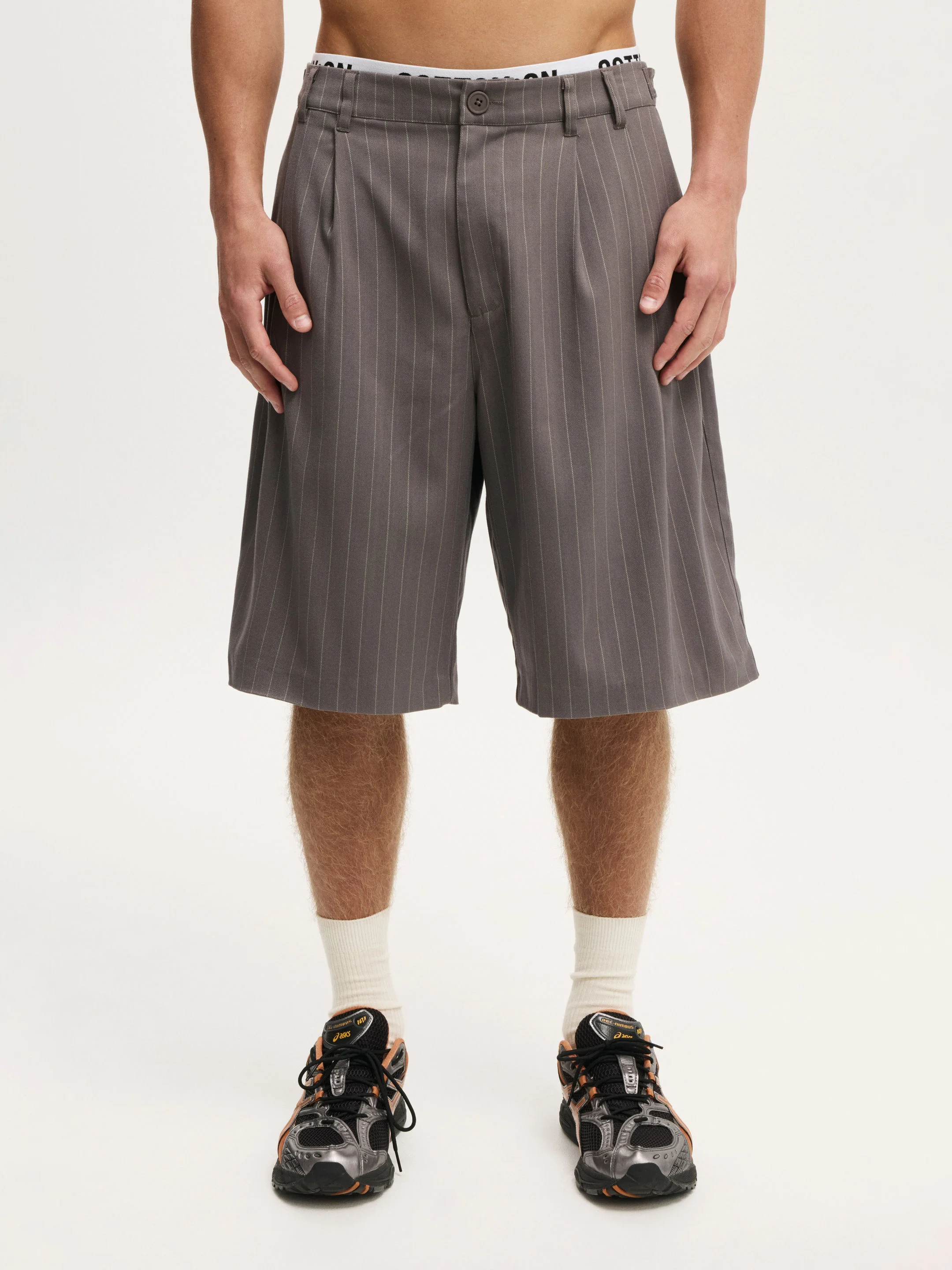 COTTON ON Quần Short Nam - Super Baggy Pleated Short