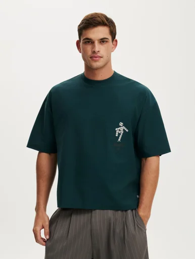 COTTON ON Áo Thun Có Họa Tiết Nam-Cropped Fit Fifa T-Shirt