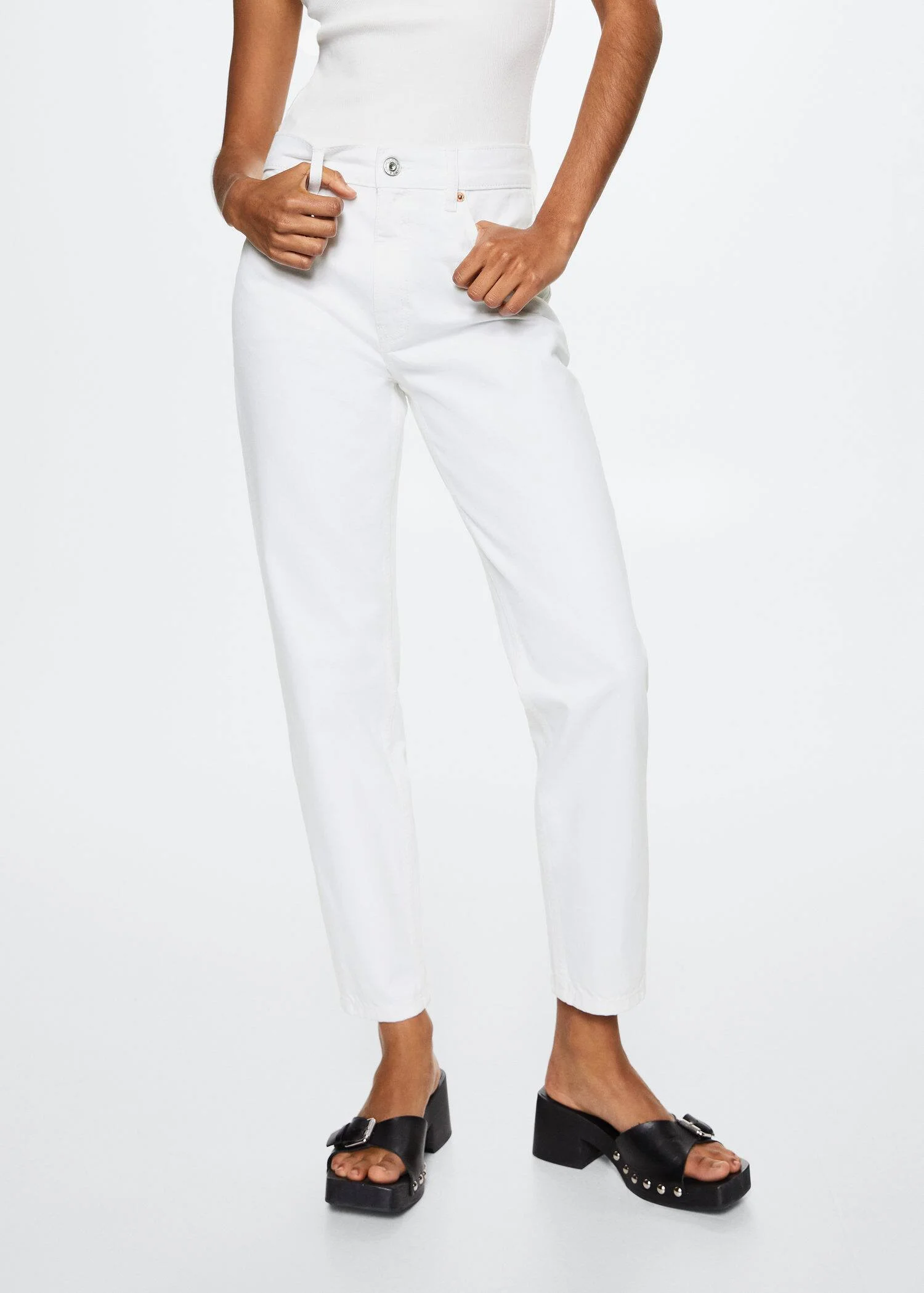 MANGO Quần Jeans Mom80