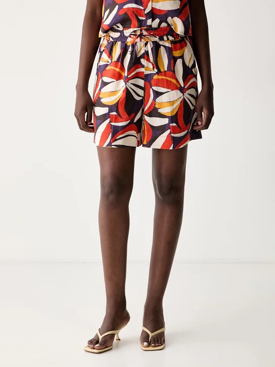 UNITED COLORS OF BENETTON Quần Ngắn Nữ Women Bermuda