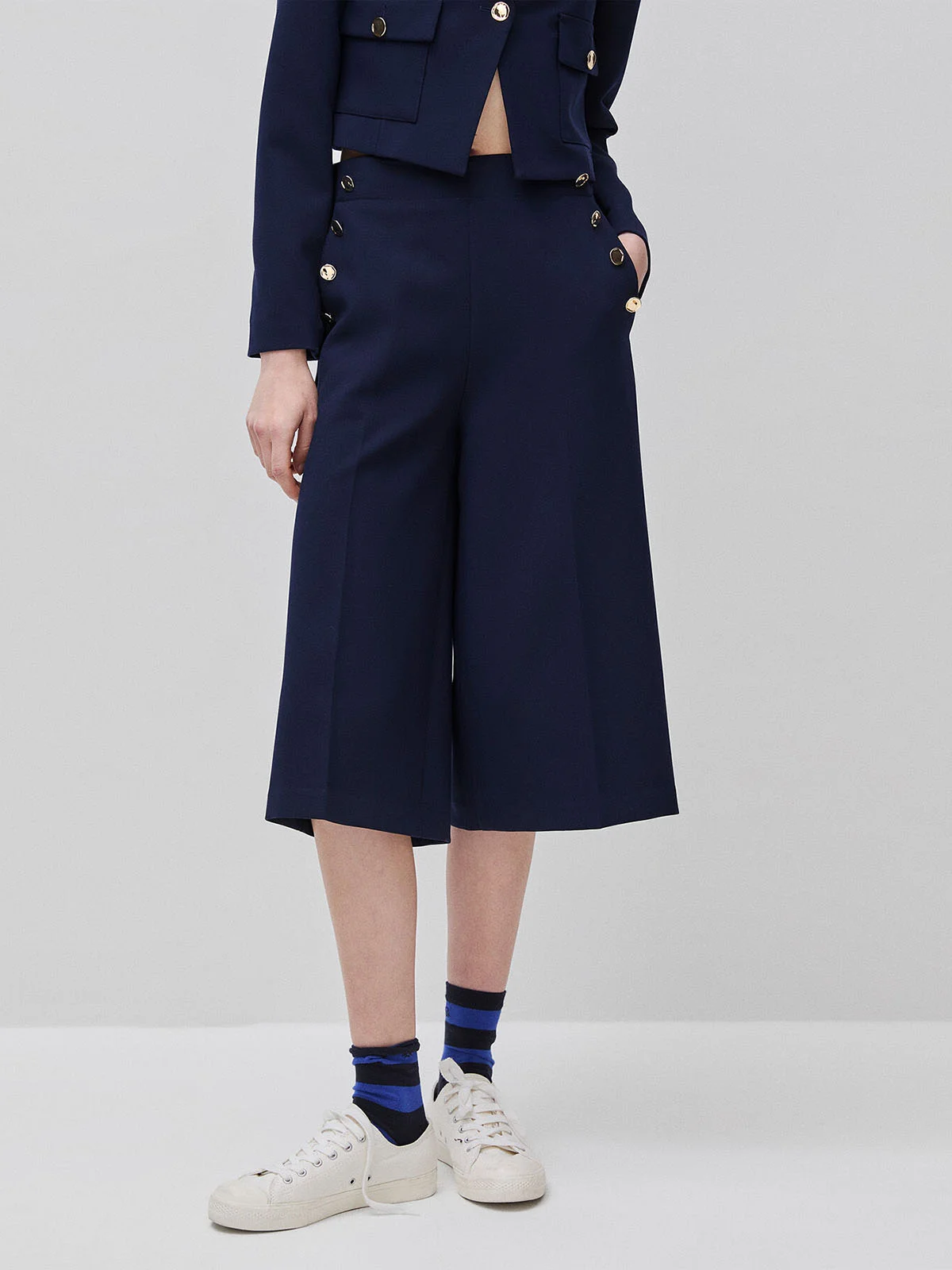 UNITED COLORS OF BENETTON Quần Ngắn Nữ