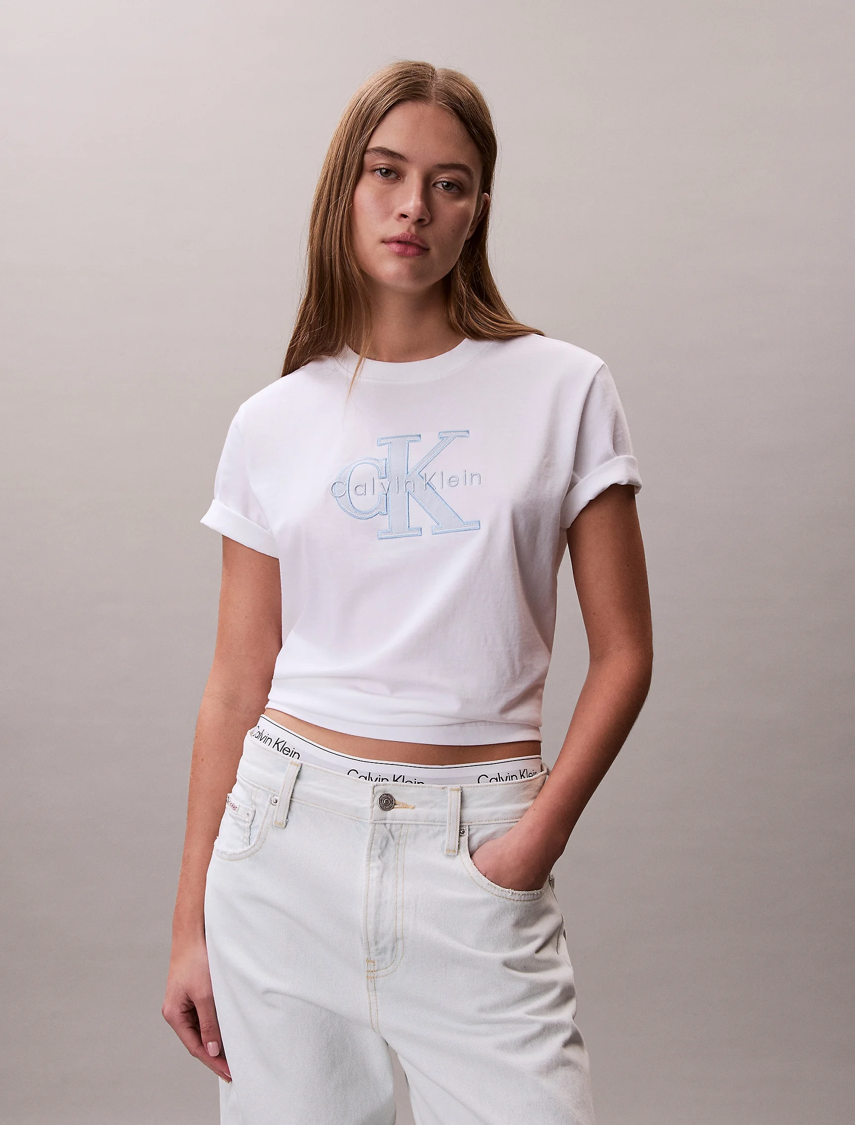 CK JEANS Áo Thun Nữ Dual Tone Monologo Classic T-Shirt