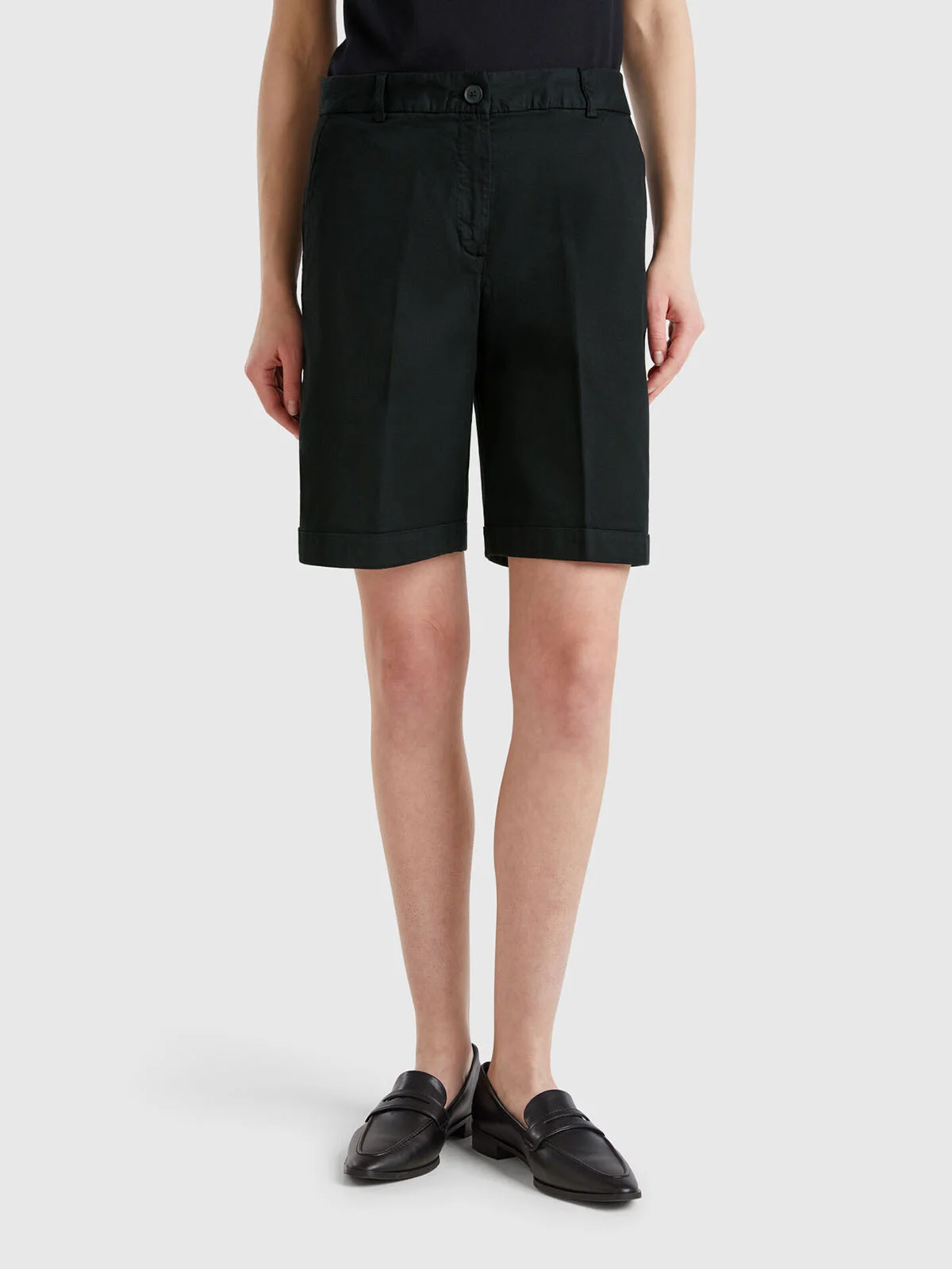 UNITED COLORS OF BENETTON Quần Ngắn Nữ