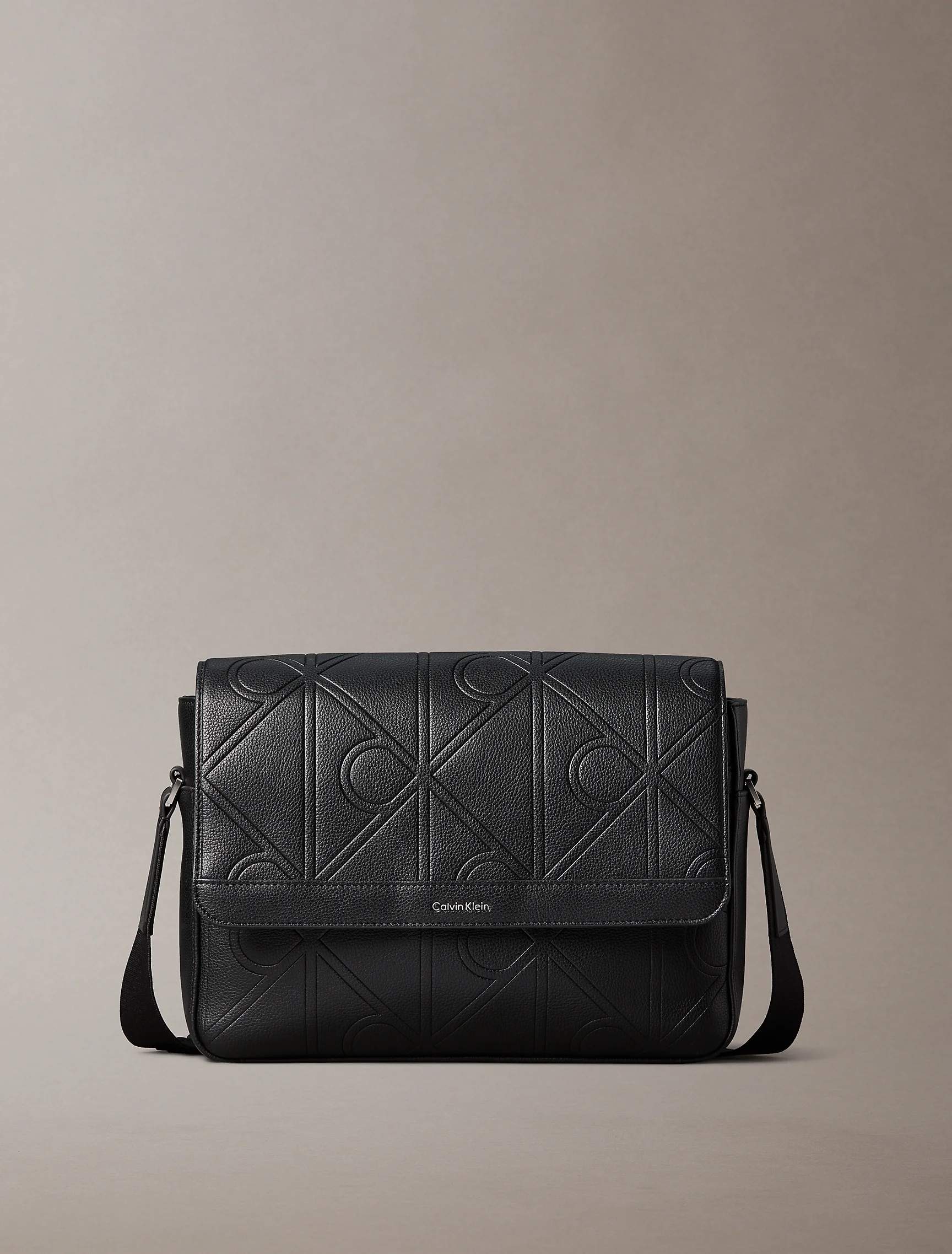 CK ACCESSORIES Túi Nam Emblem Aop Emboss Flap Messeng