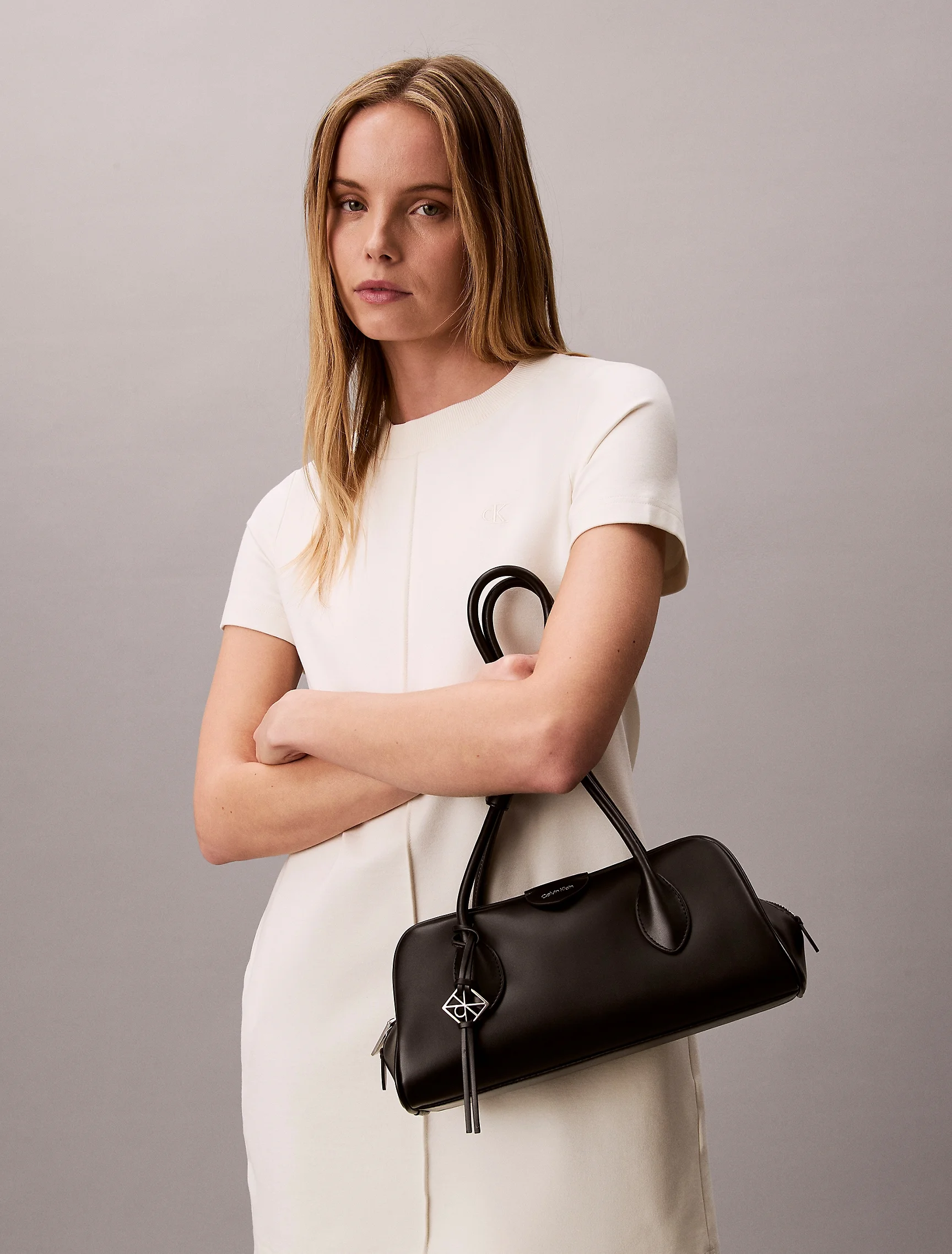 CK ACCESSORIES Túi Nữ Emblem Trio Shoulder Bag