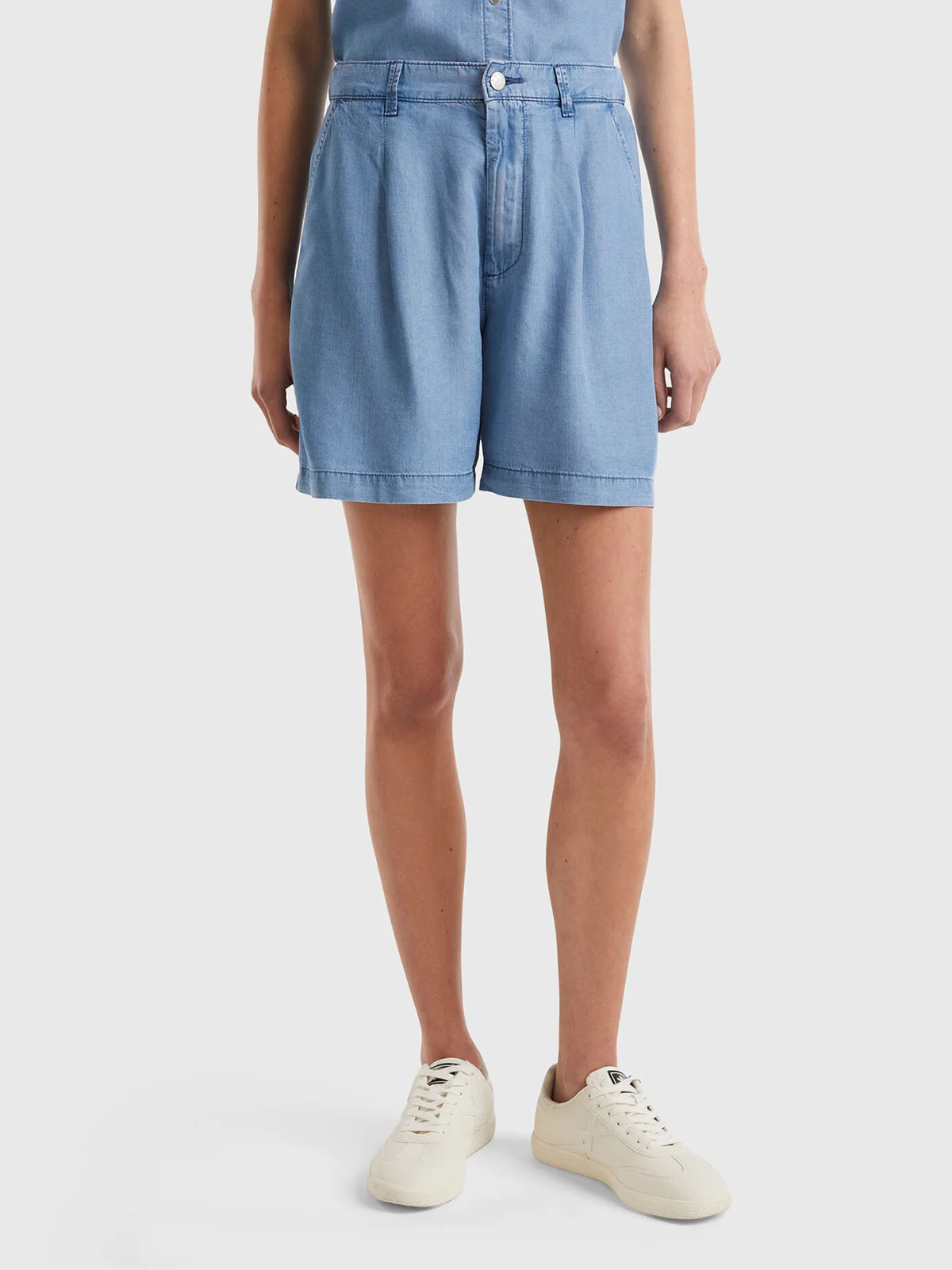 UNITED COLORS OF BENETTON Quần Ngắn Nữ Shorts In Sustainable Viscose