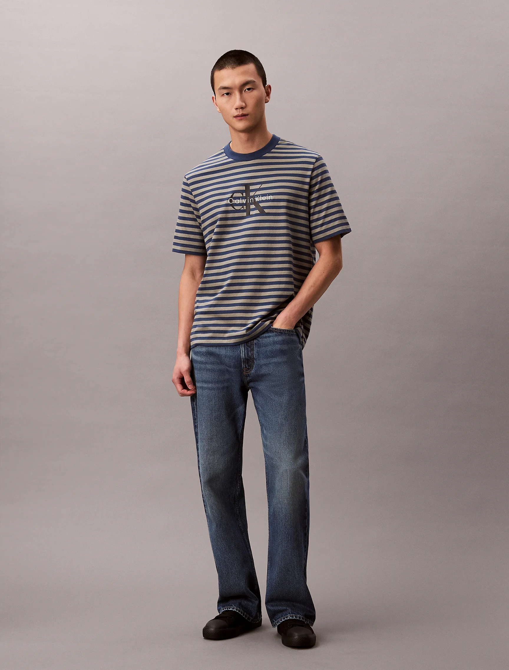 CK JEANS Áo Thun Nam Monogram Logo Stripe Relaxed T-Shirt