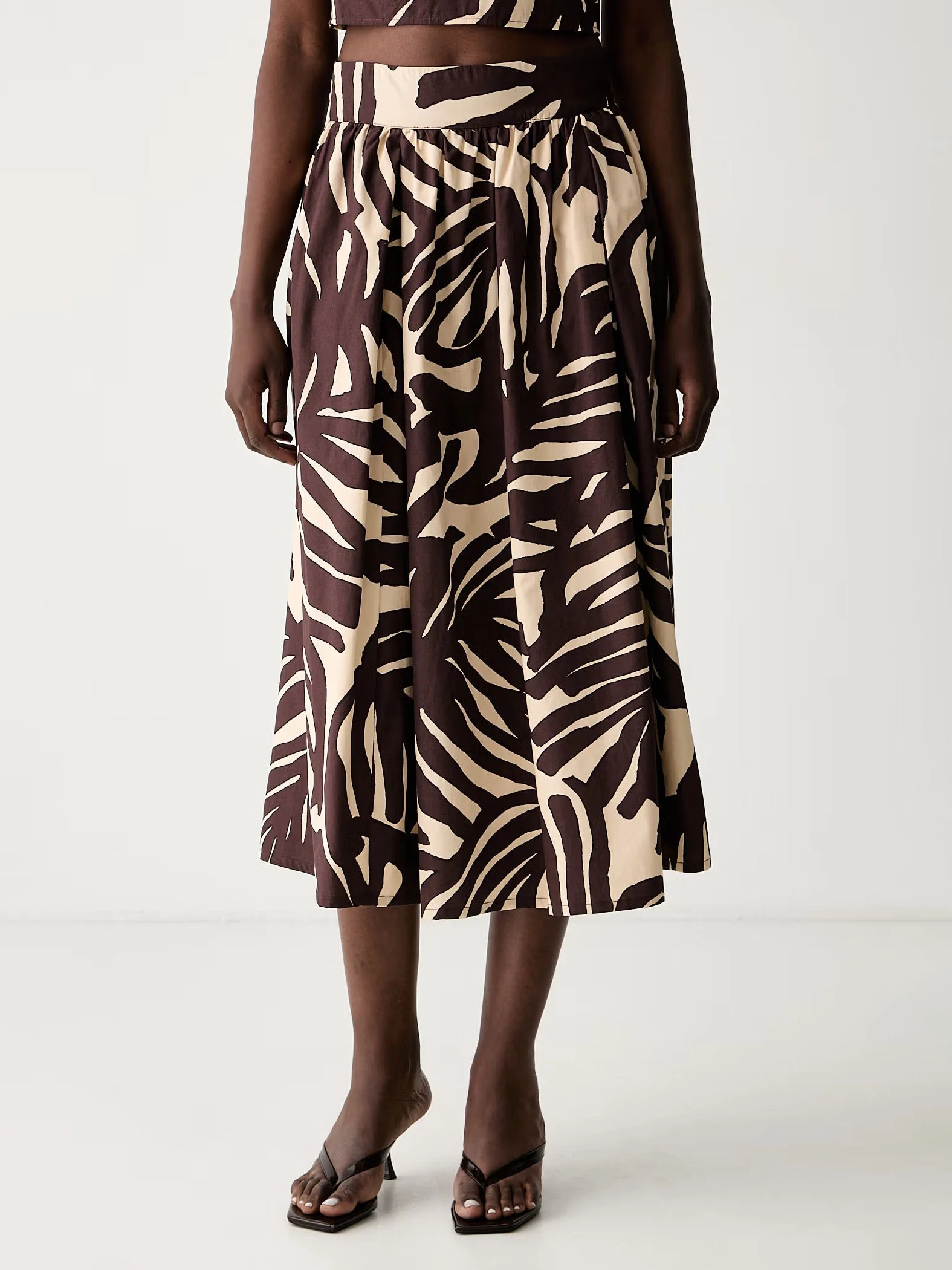 UNITED COLORS OF BENETTON Chân Váy Nữ Women Skirt