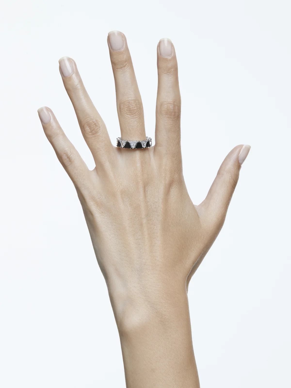 SWAROVSKI Nhẫn Ortyx Cocktail, Triangle Cut, Black, Rhodium Plated