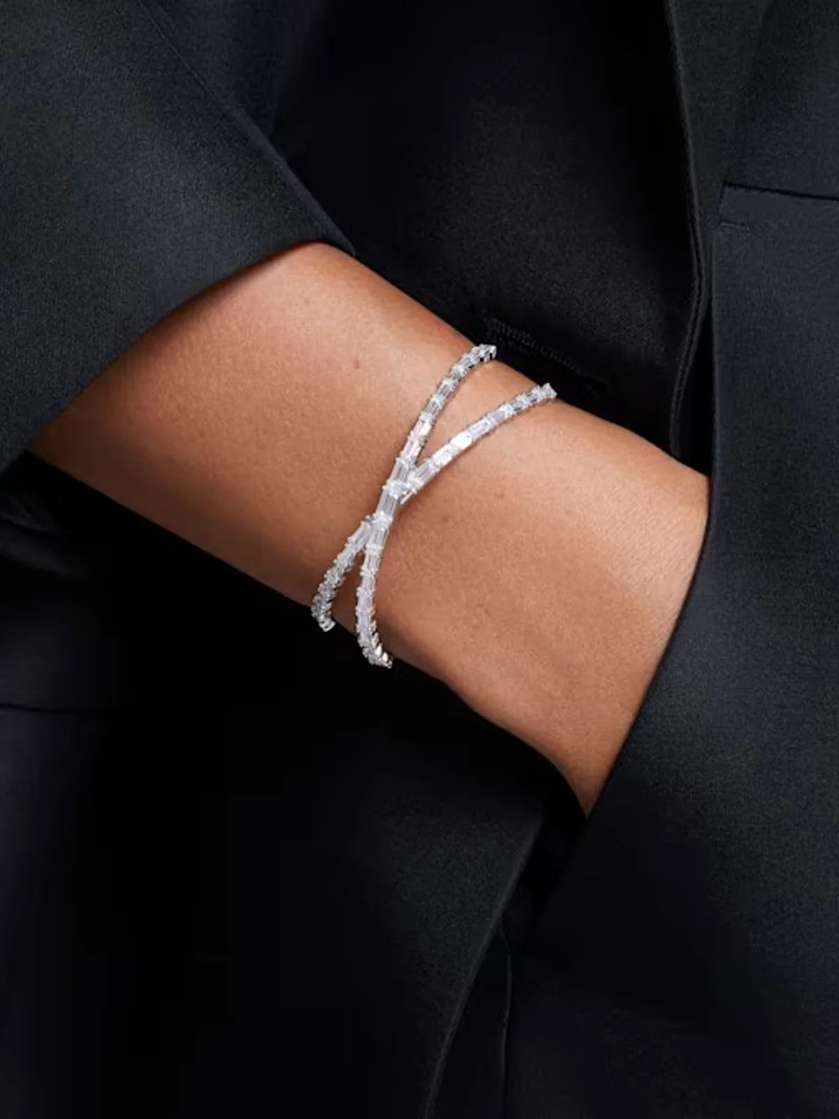 SWAROVSKI Vòng Tay Hyperbola: Cuff White/Rhs