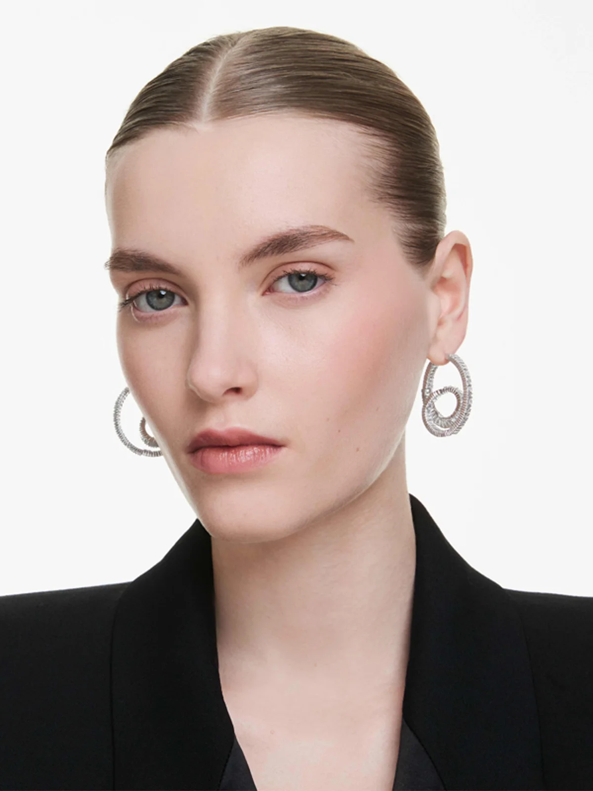 SWAROVSKI Bông Tai Matrix:Pe Hoop Twisted Whi/Rhs