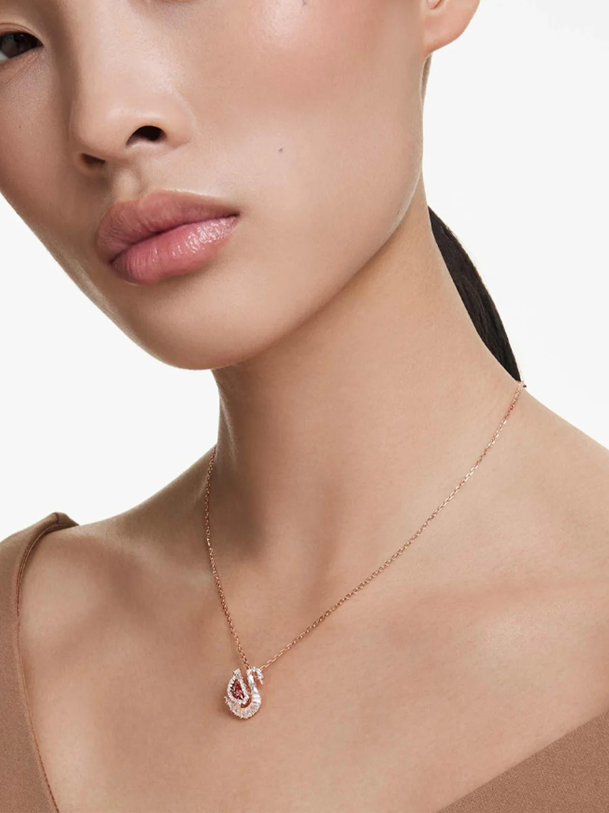 SWAROVSKI Vòng Cổ Swan:Pend Sd Red/Ros