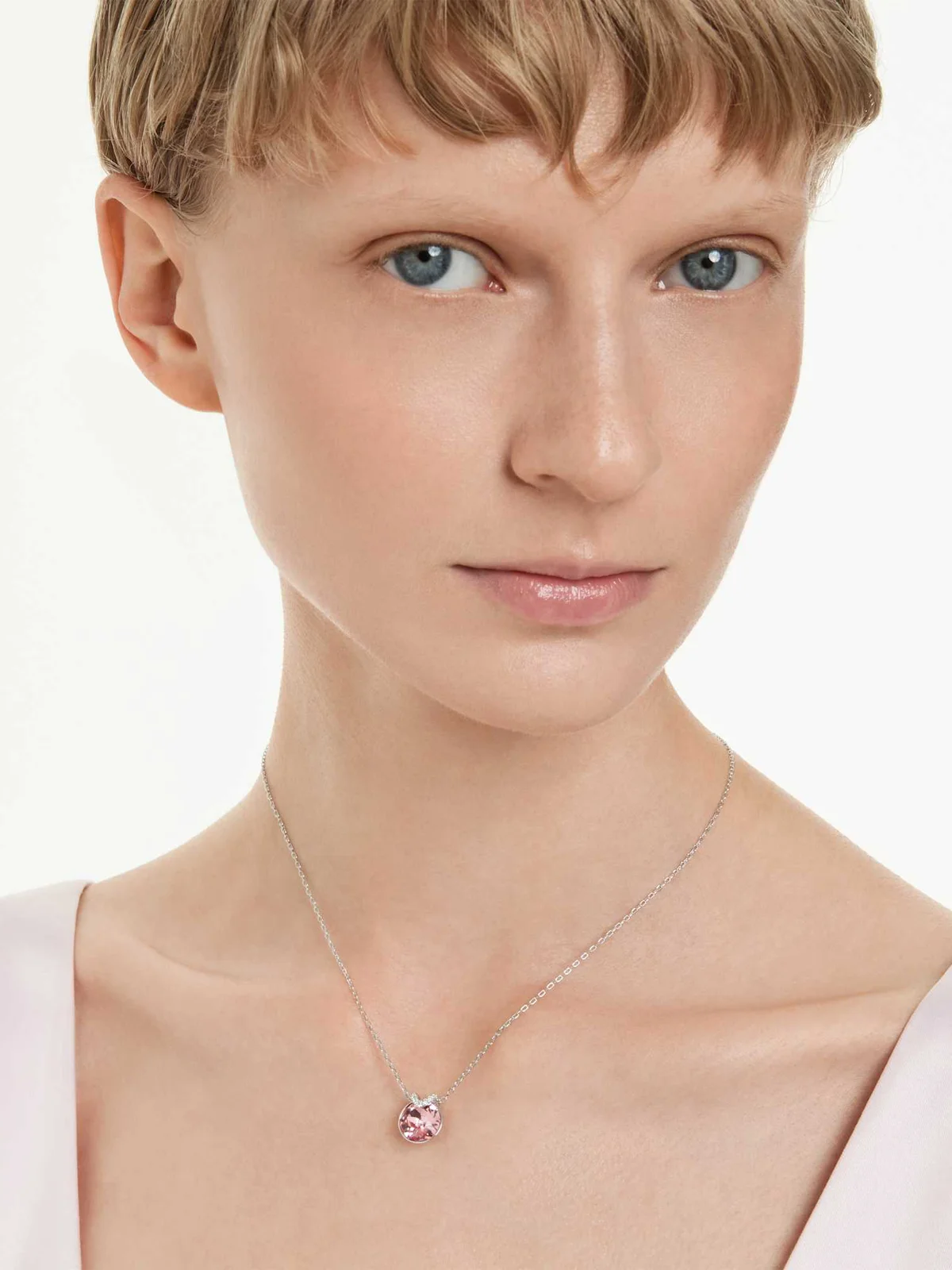 SWAROVSKI Vòng Cổ Mp Bella:Pend V Lros/Rhs