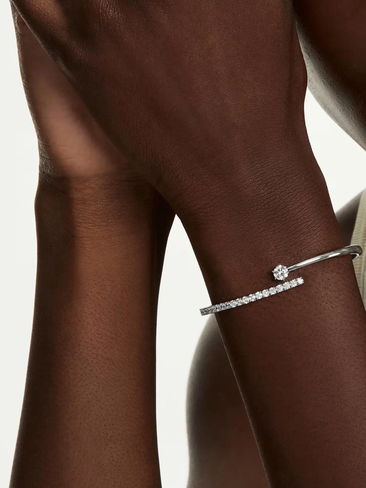 SWAROVSKI Vòng Tay Matrix:Bangle Open Whi/Rhs S
