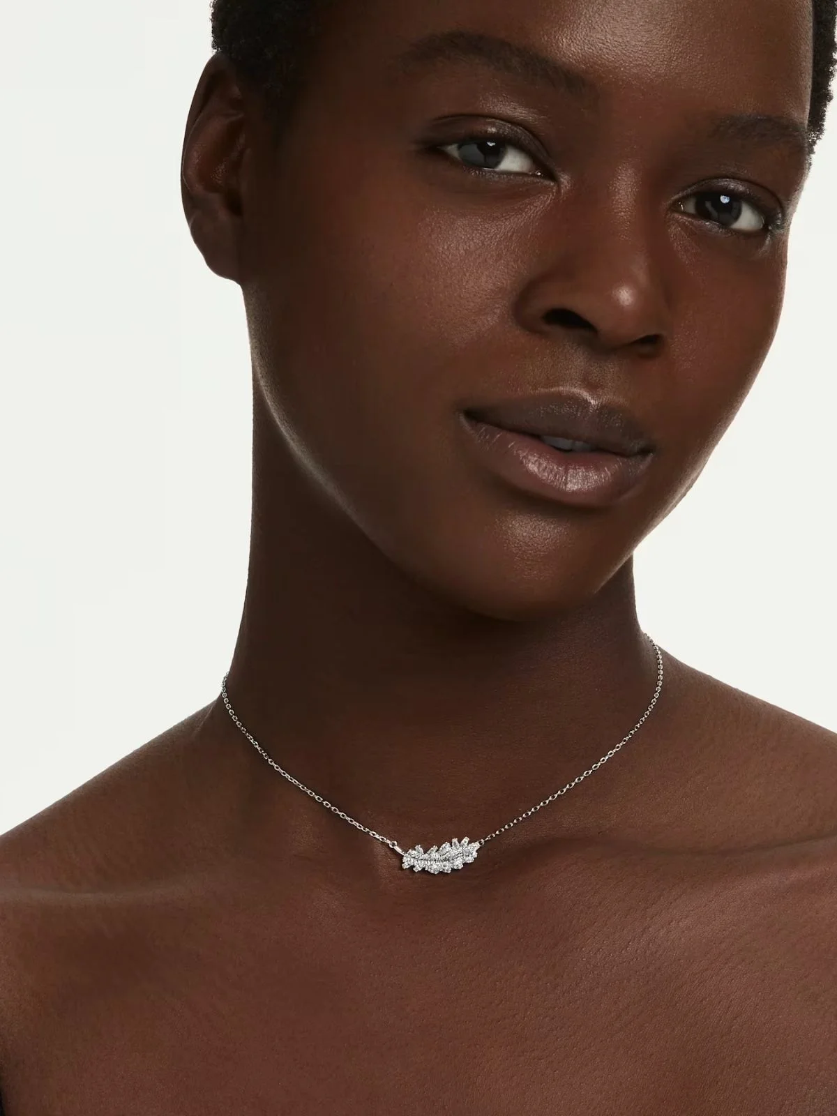 SWAROVSKI Vòng Cổ Vienna:Pend Feather White/Rhs