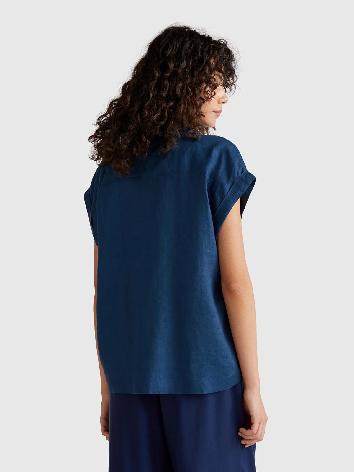 UNITED COLORS OF BENETTON Áo Sơ Mi Ngắn Tay Nữ