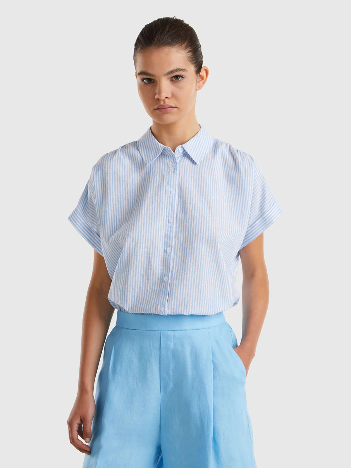 UNITED COLORS OF BENETTON Áo Sơ Mi Ngắn Tay Nữ