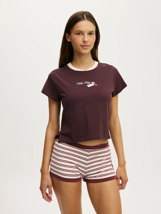 COTTON ON BODY Áo Thun Có Họa Tiết Nữ - 90 S Sporty V-Neck Tee