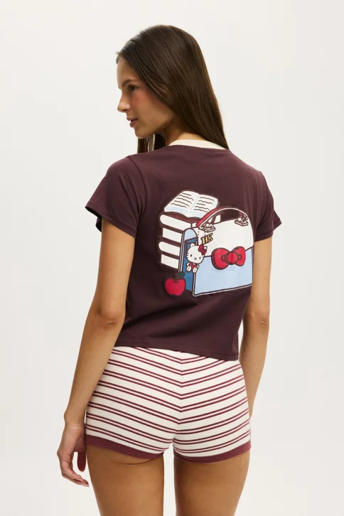 COTTON ON BODY Áo Thun Có Họa Tiết Nữ - 90 S Sporty V-Neck Tee