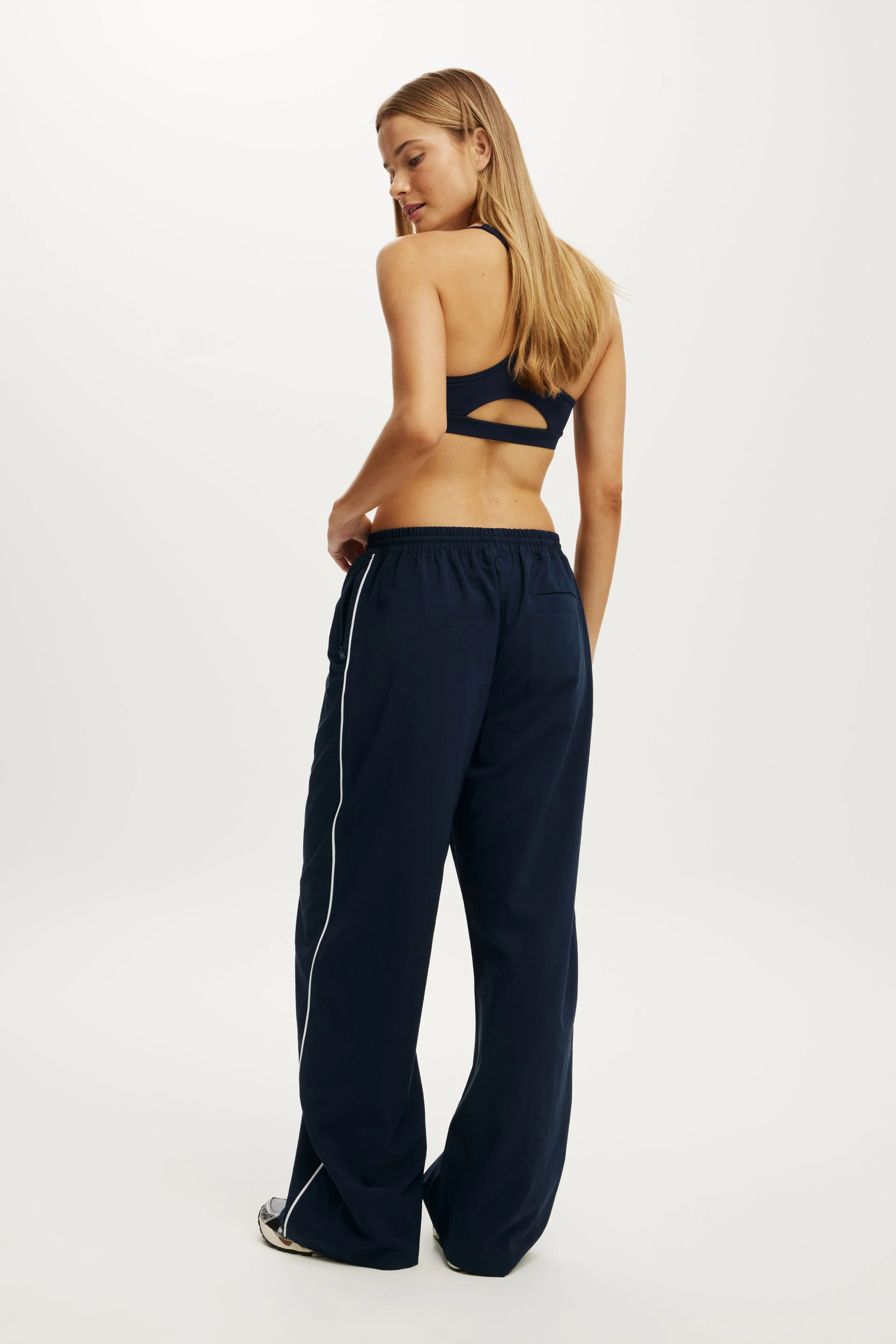 COTTON ON BODY Quần Thun Dài Nữ - Baggy Woven Sweatpant