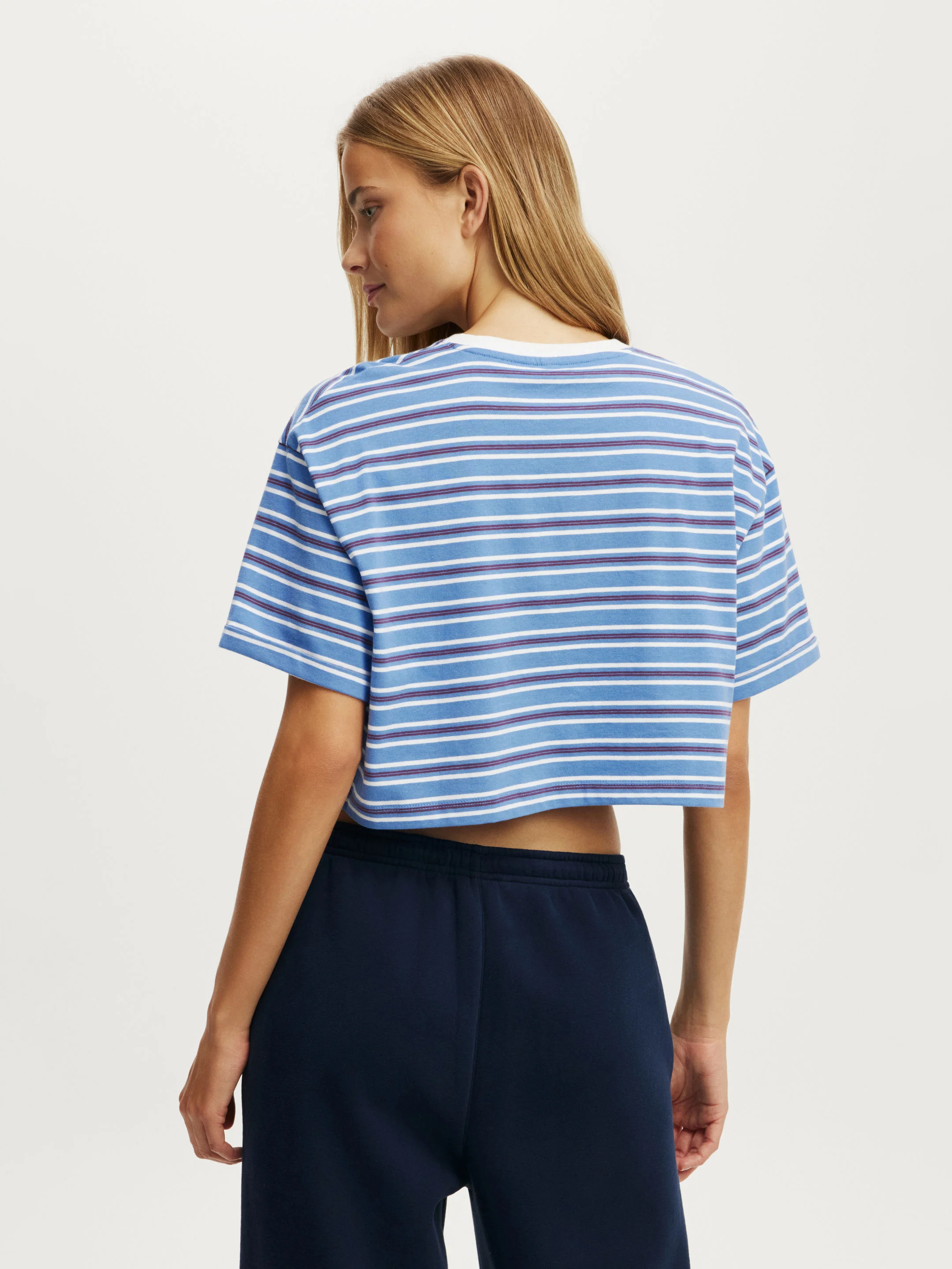 COTTON ON BODY Áo Thun Có Họa Tiết Nữ - Cropped Graphic Active Tee