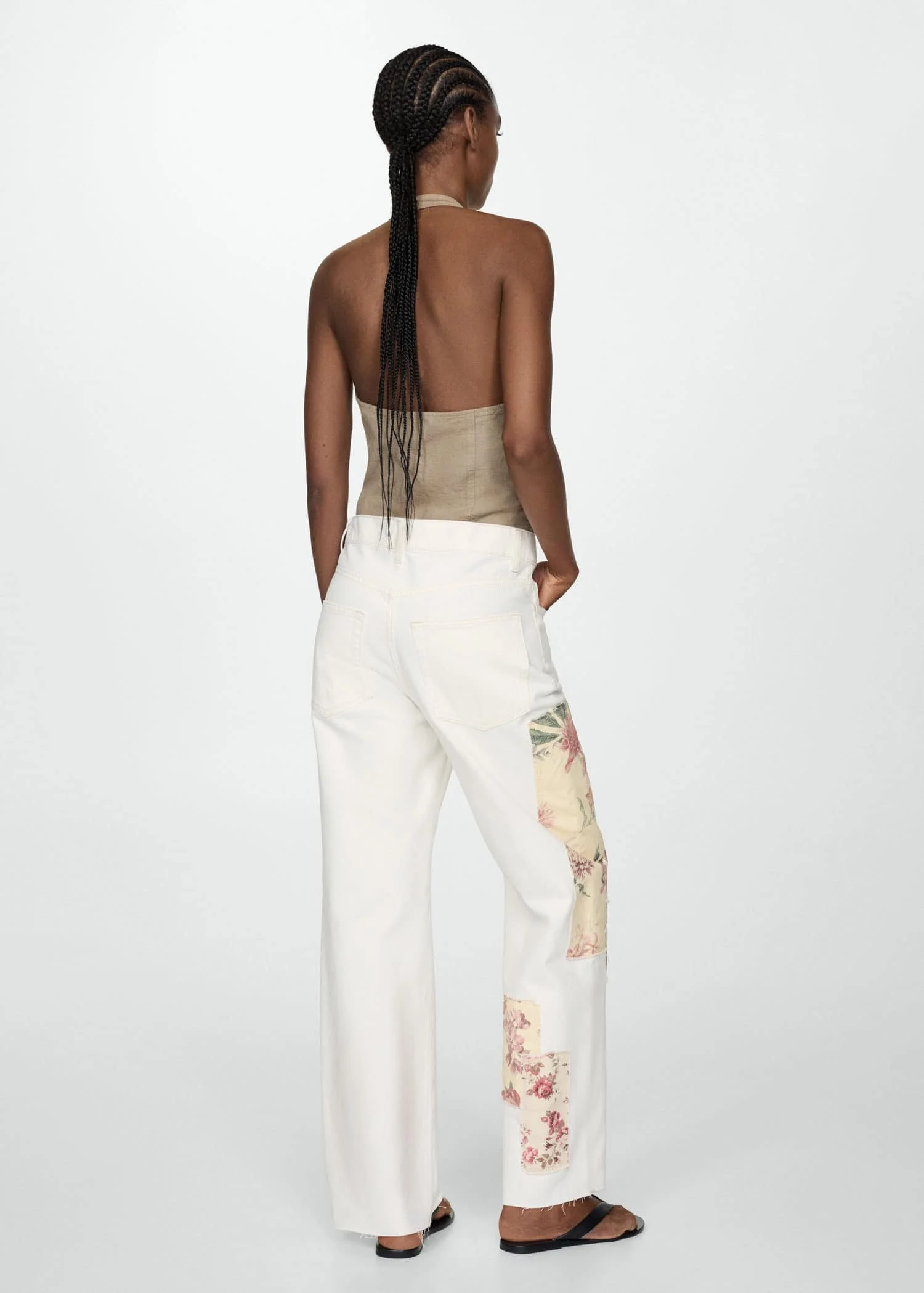 MANGO Quần Jeans Nina