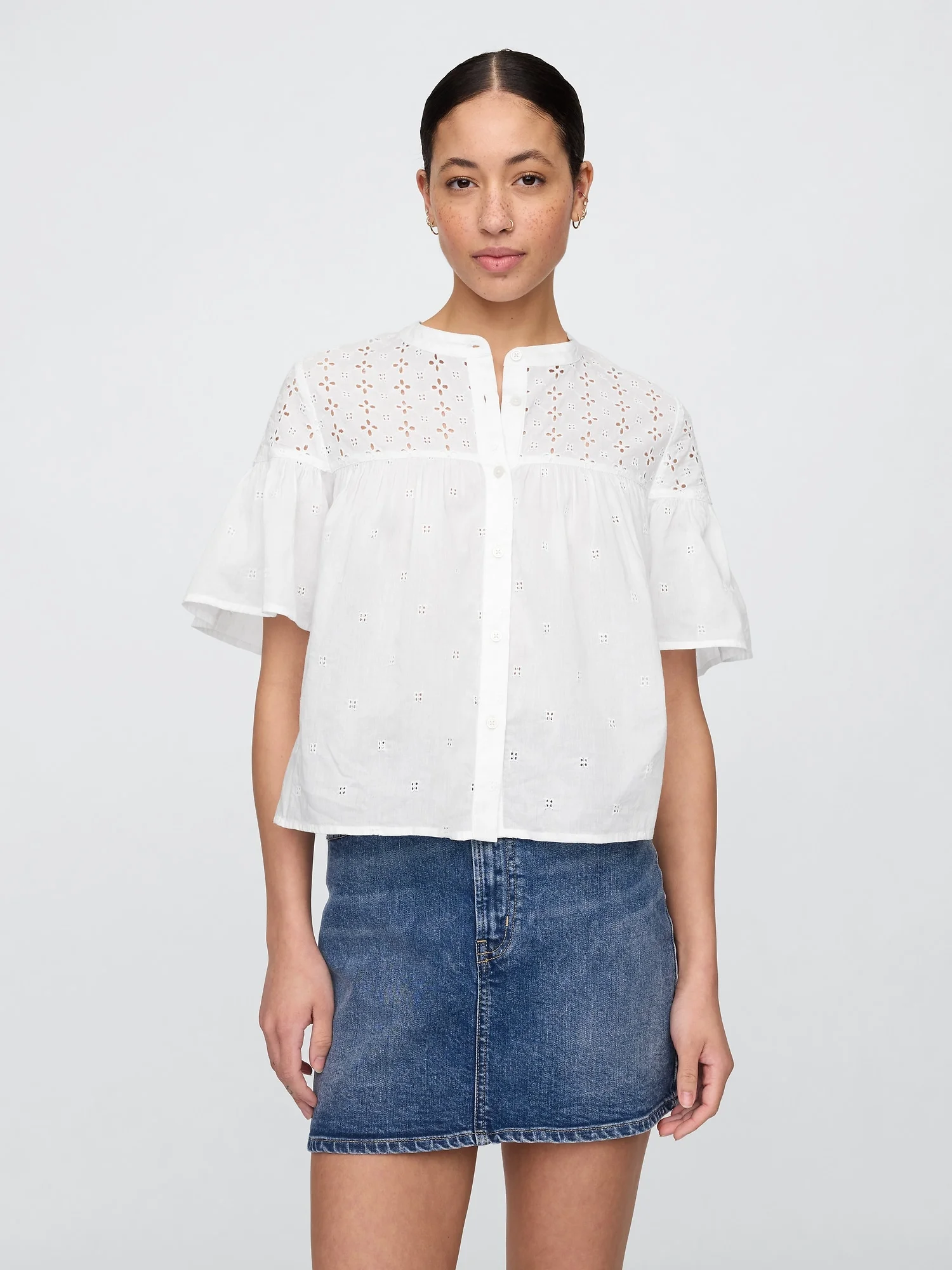 GAP Áo Sơ Mi Tay Ngắn Nữ