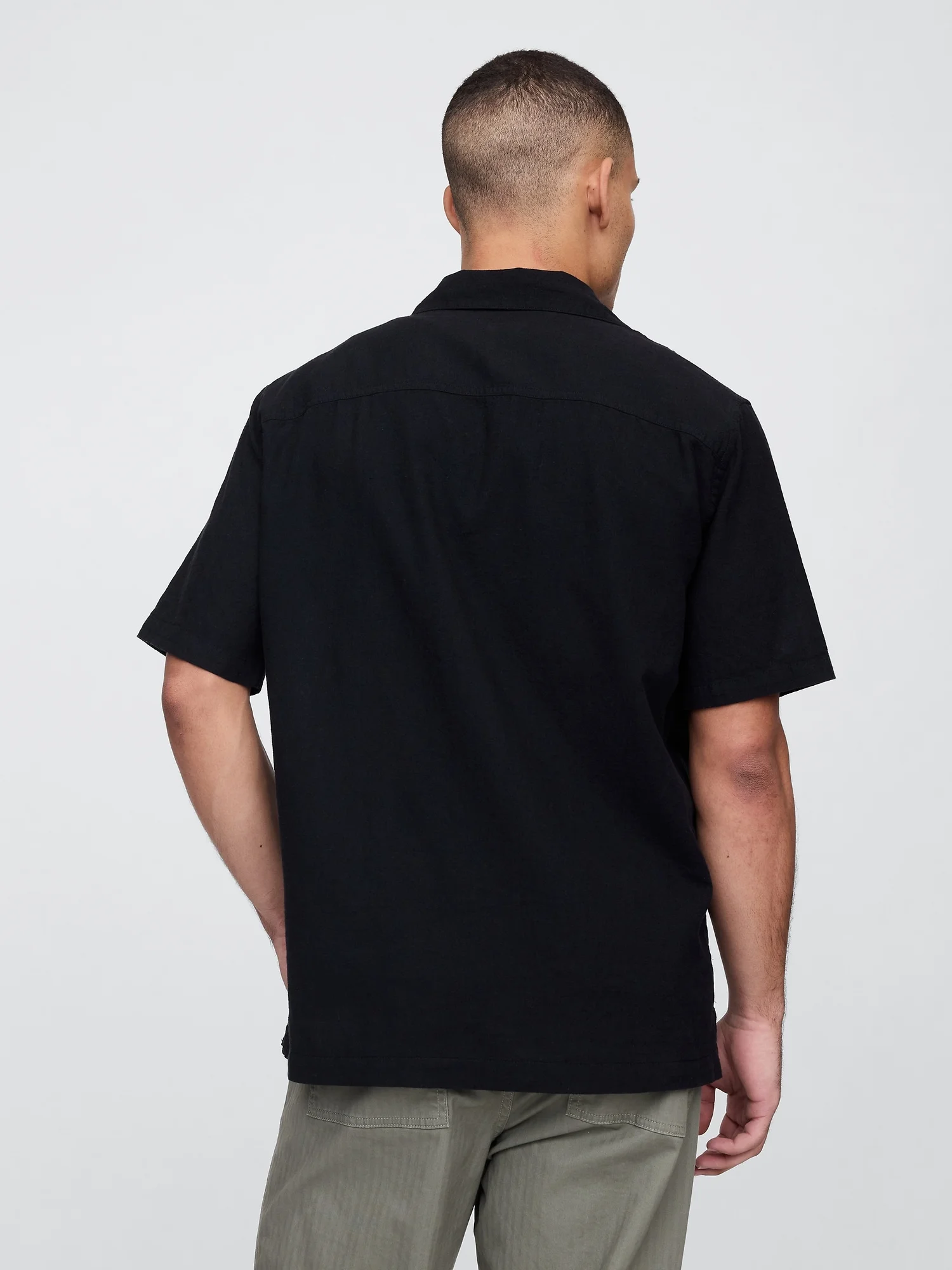 GAP Áo Sơ Mi Tay Ngắn Nam - Standard Fit