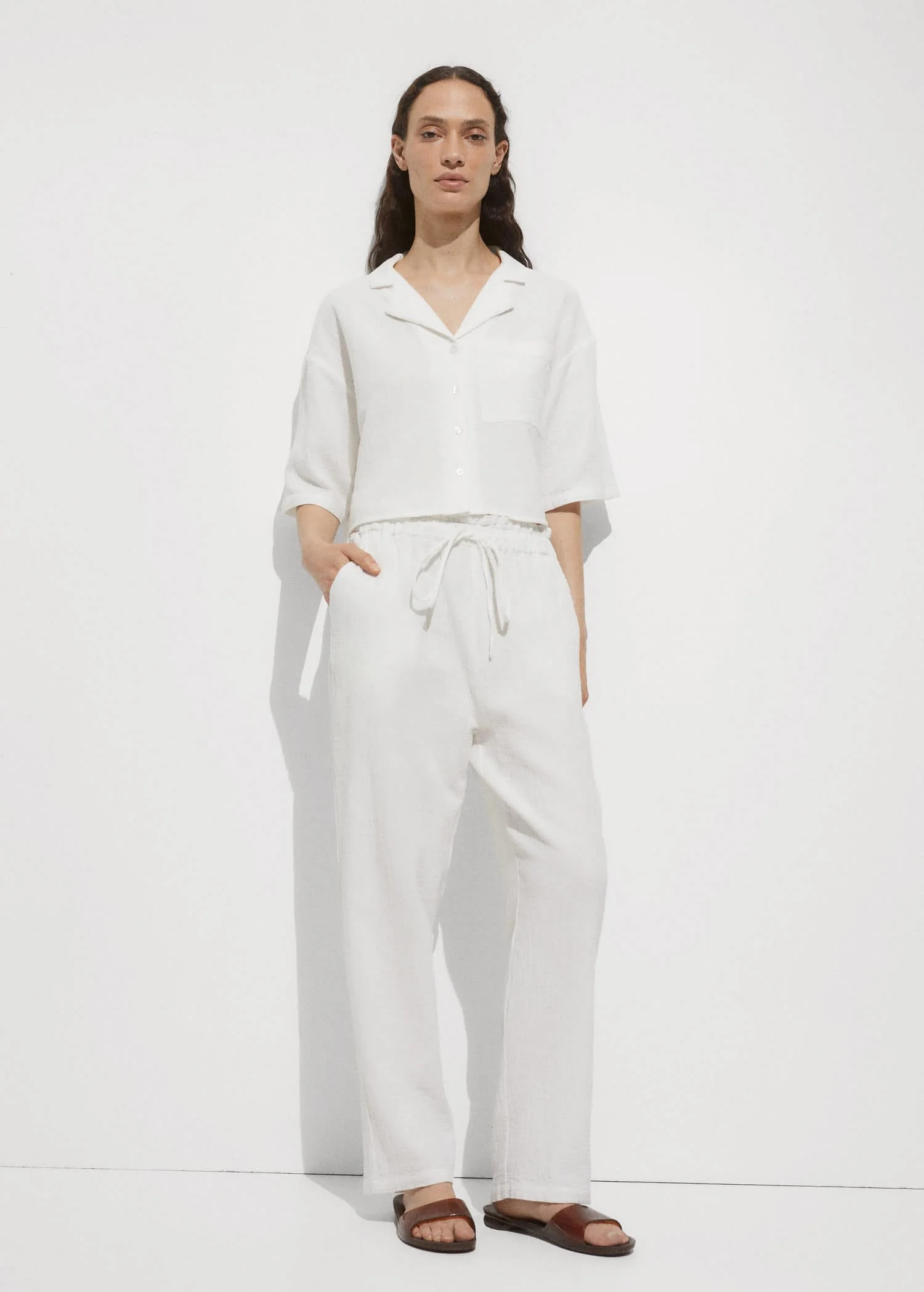 MANGO Quần Dài Indie