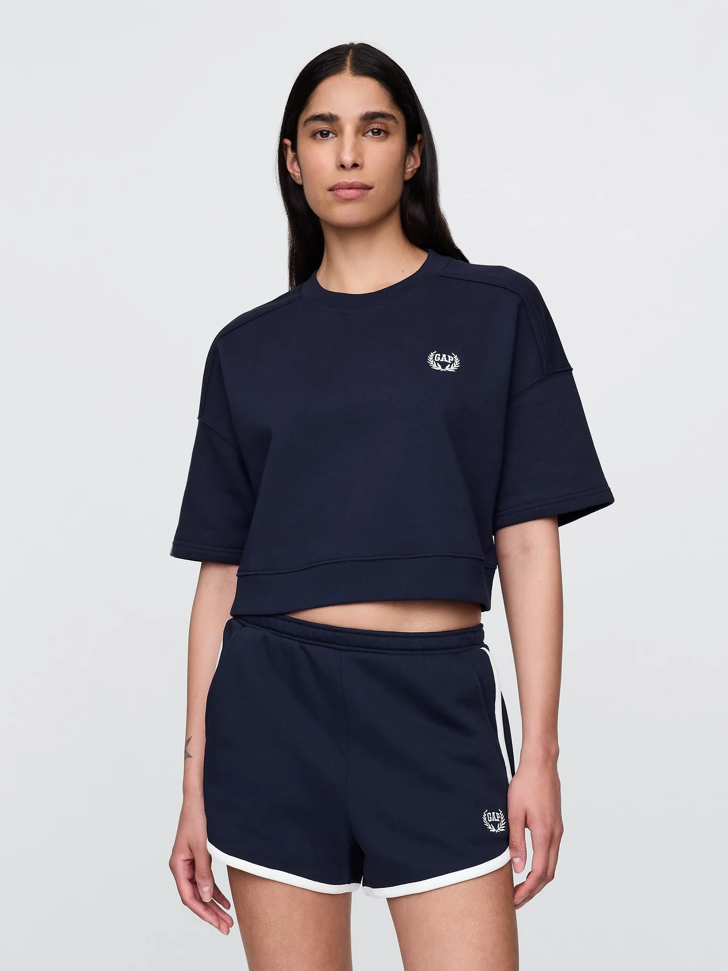 GAP Áo Sweatshirt Nữ