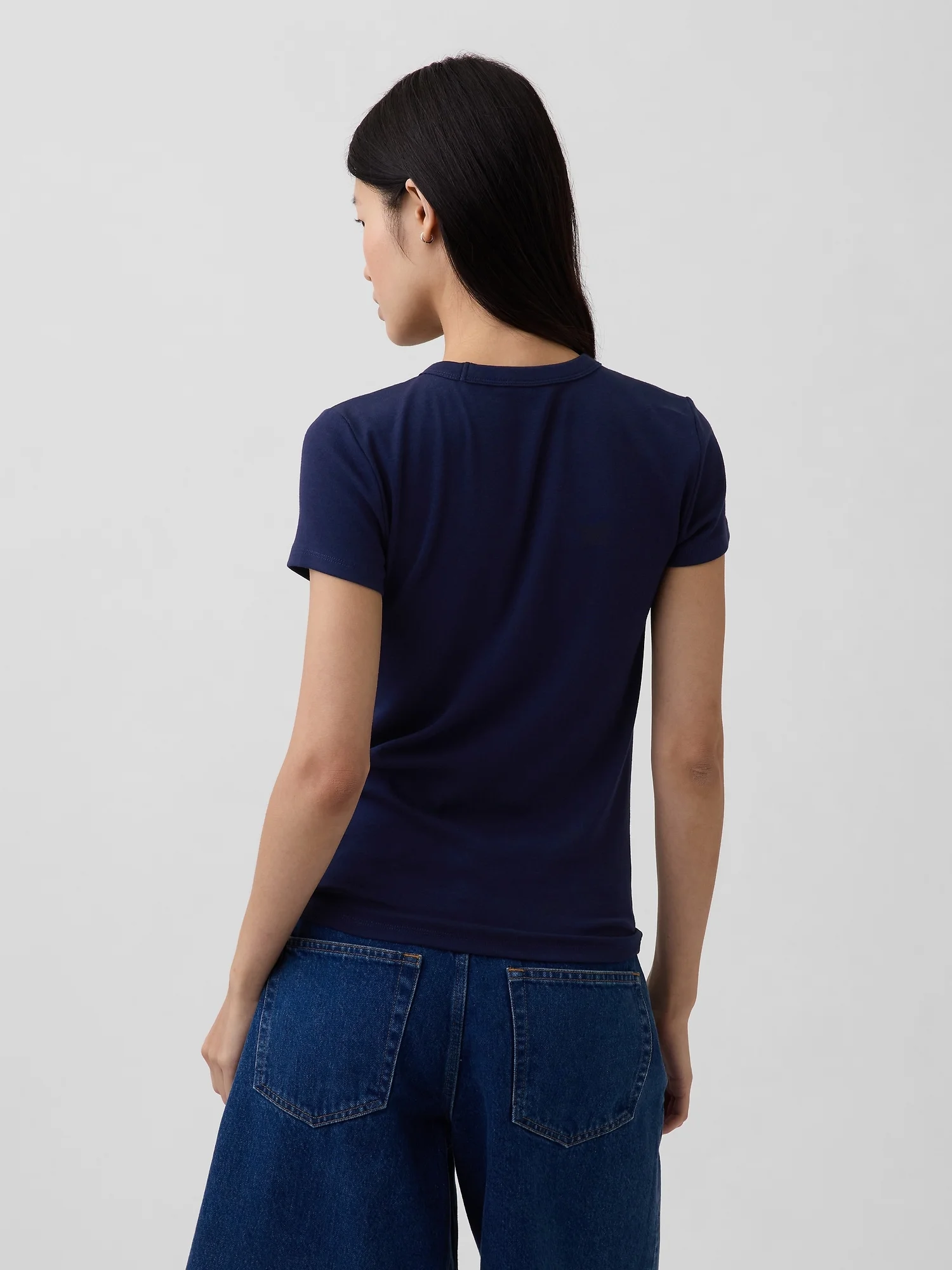 GAP Áo Thun Tay Ngắn Nữ