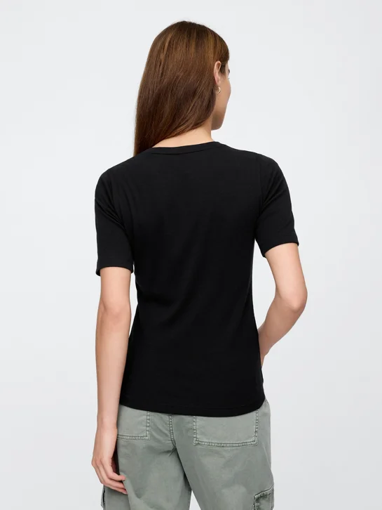 GAP Áo Thun Tay Ngắn Nữ