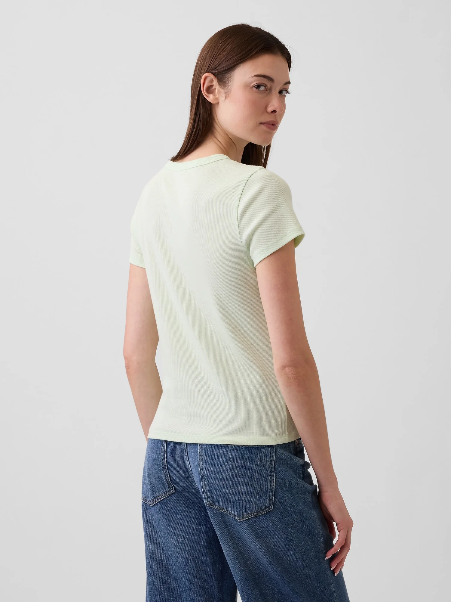GAP Áo Thun Tay Ngắn Nữ